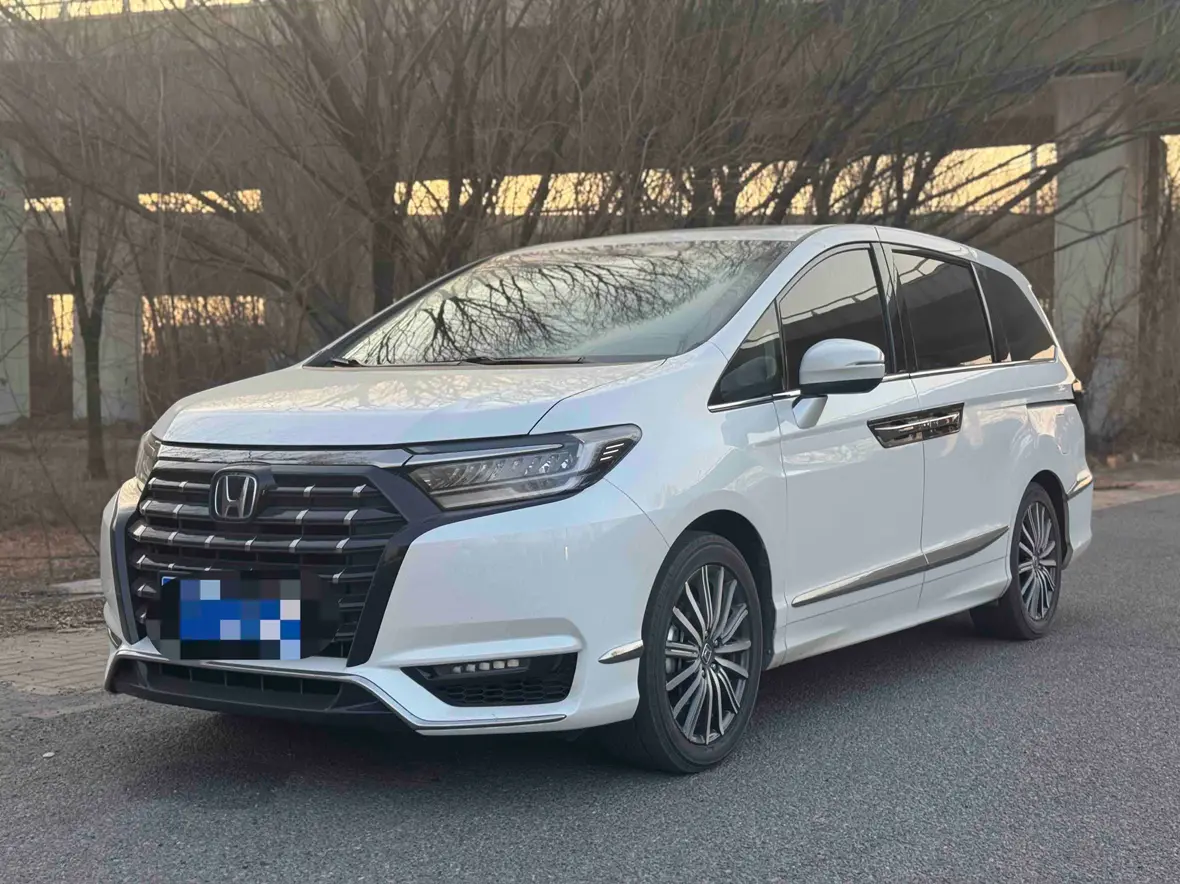 Honda Elysion (Alison)  из Китая