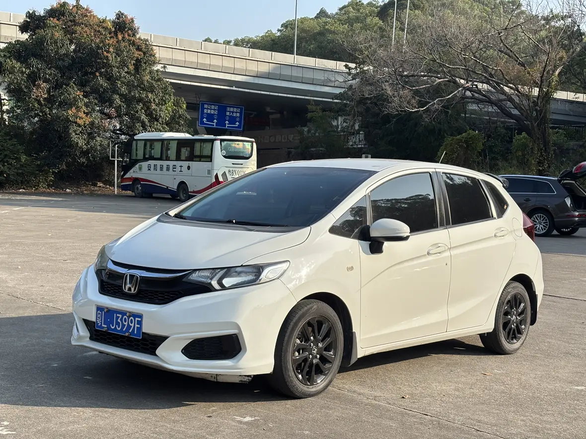 Honda Fit  из Китая