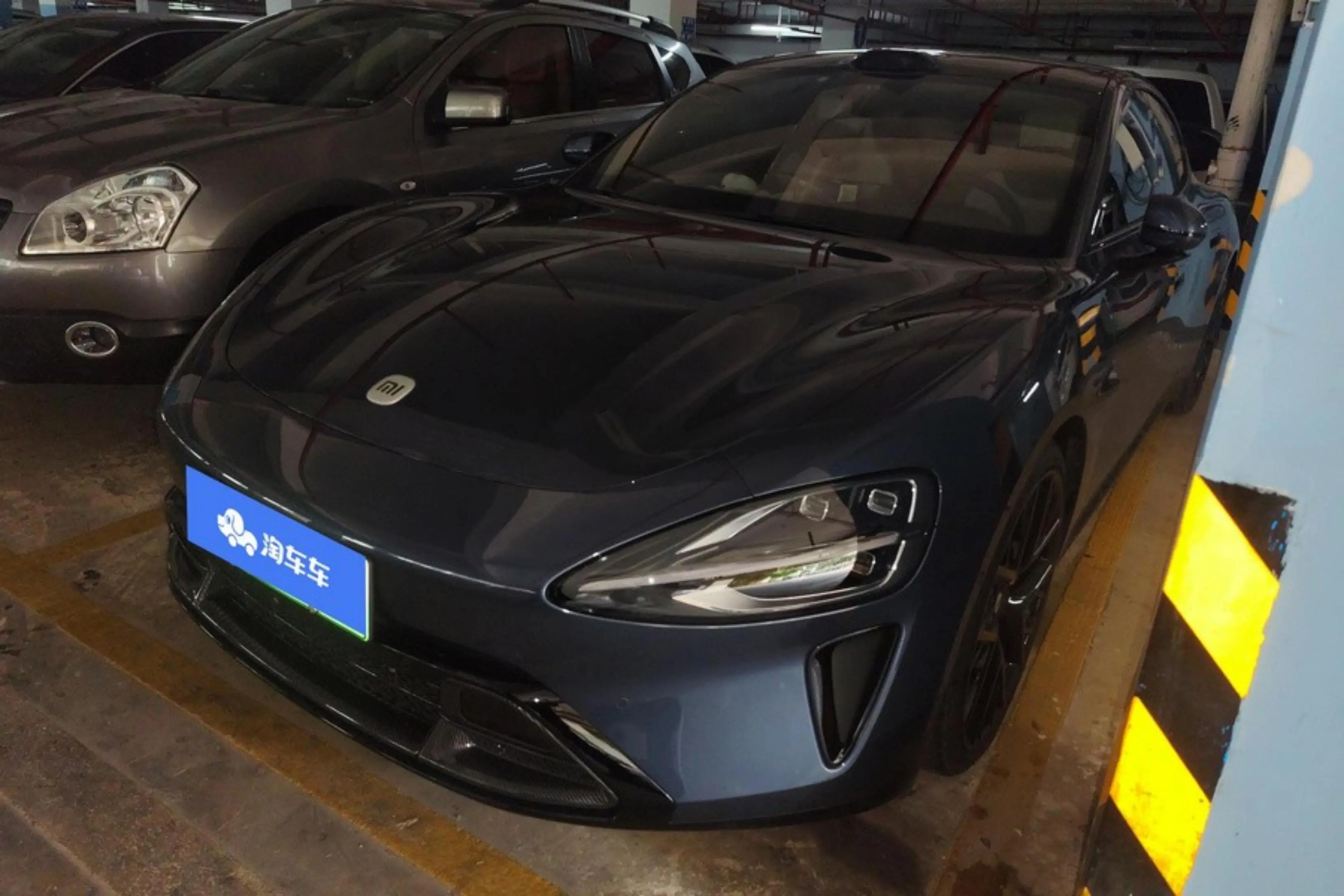 Xiaomi car Xiaomi SU7  из Китая