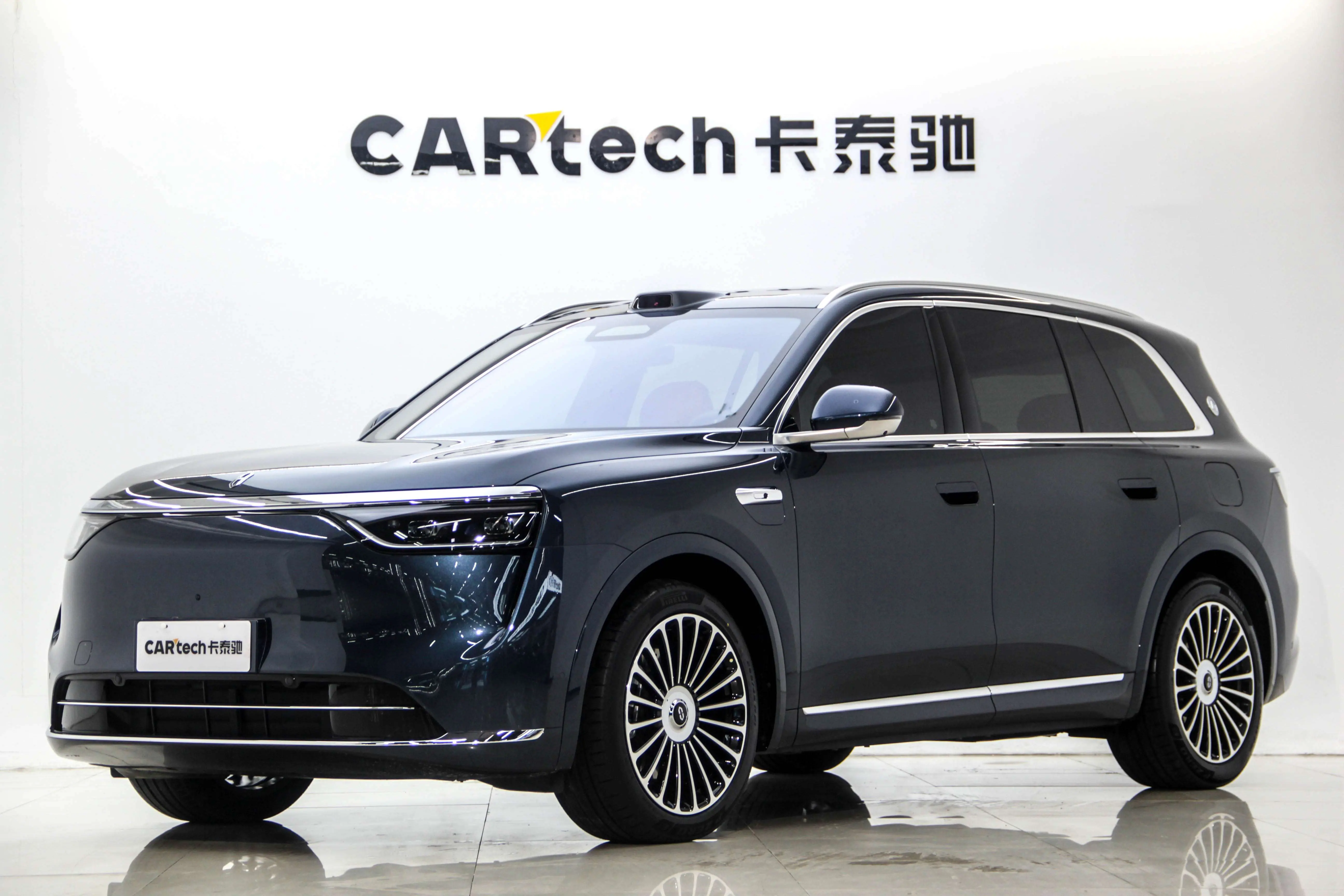 AITO QJM8  из Китая