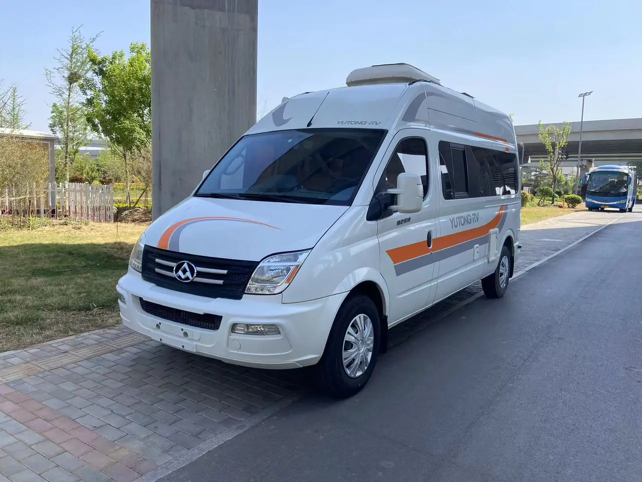 Datong Xintu V80  из Китая