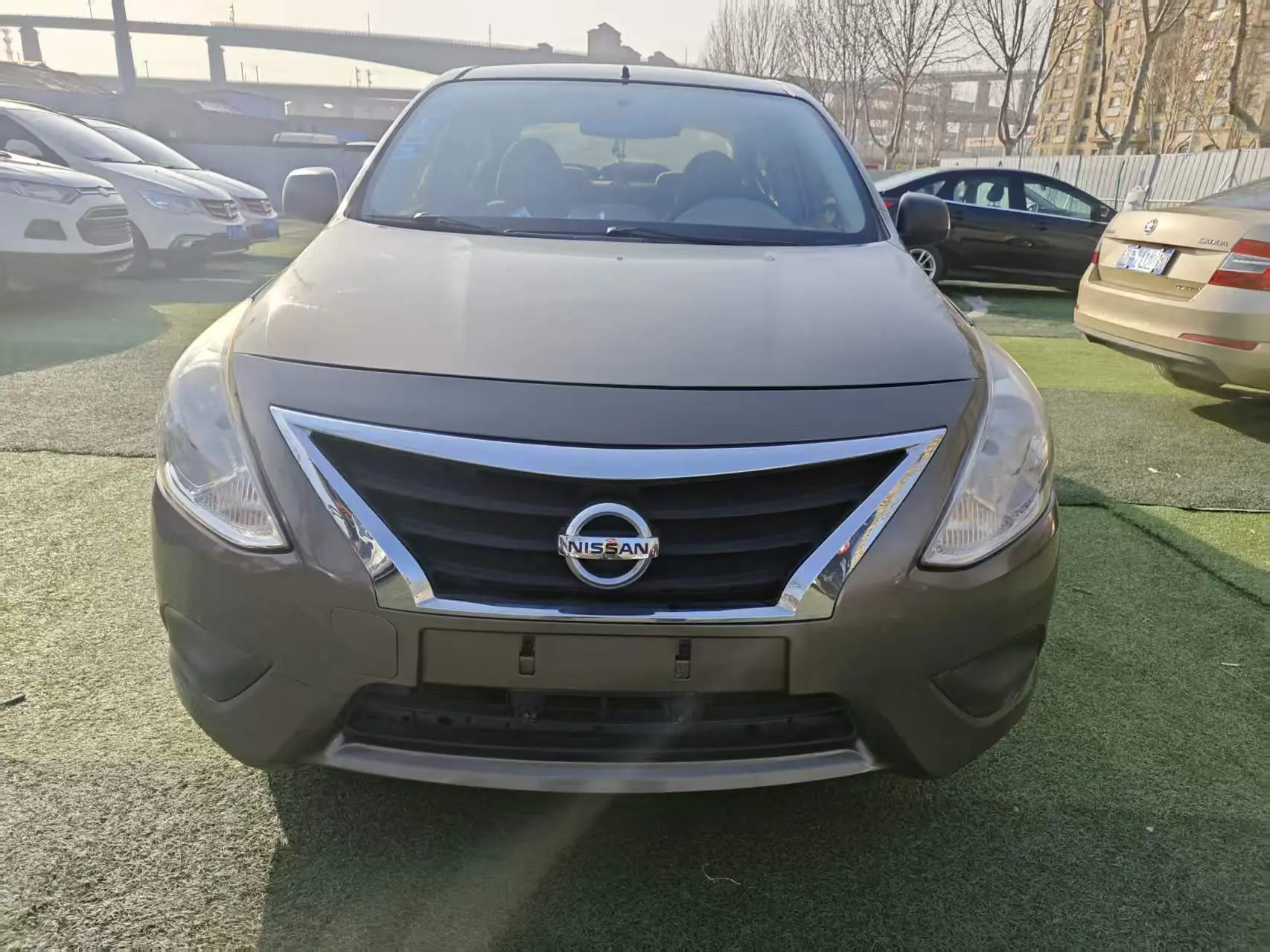 Nissan Sunlight  из Китая