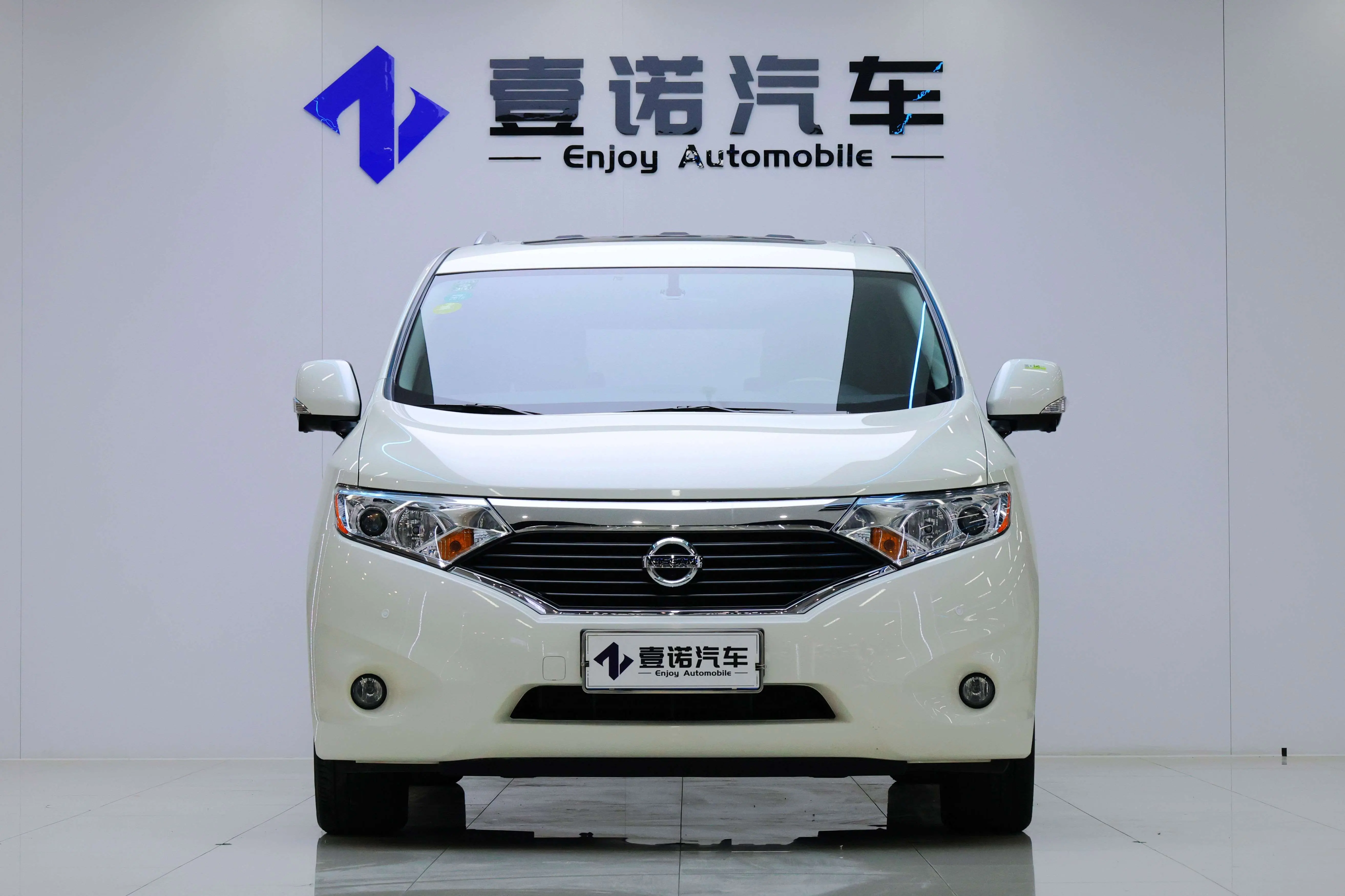 Nissan Nobleman  из Китая