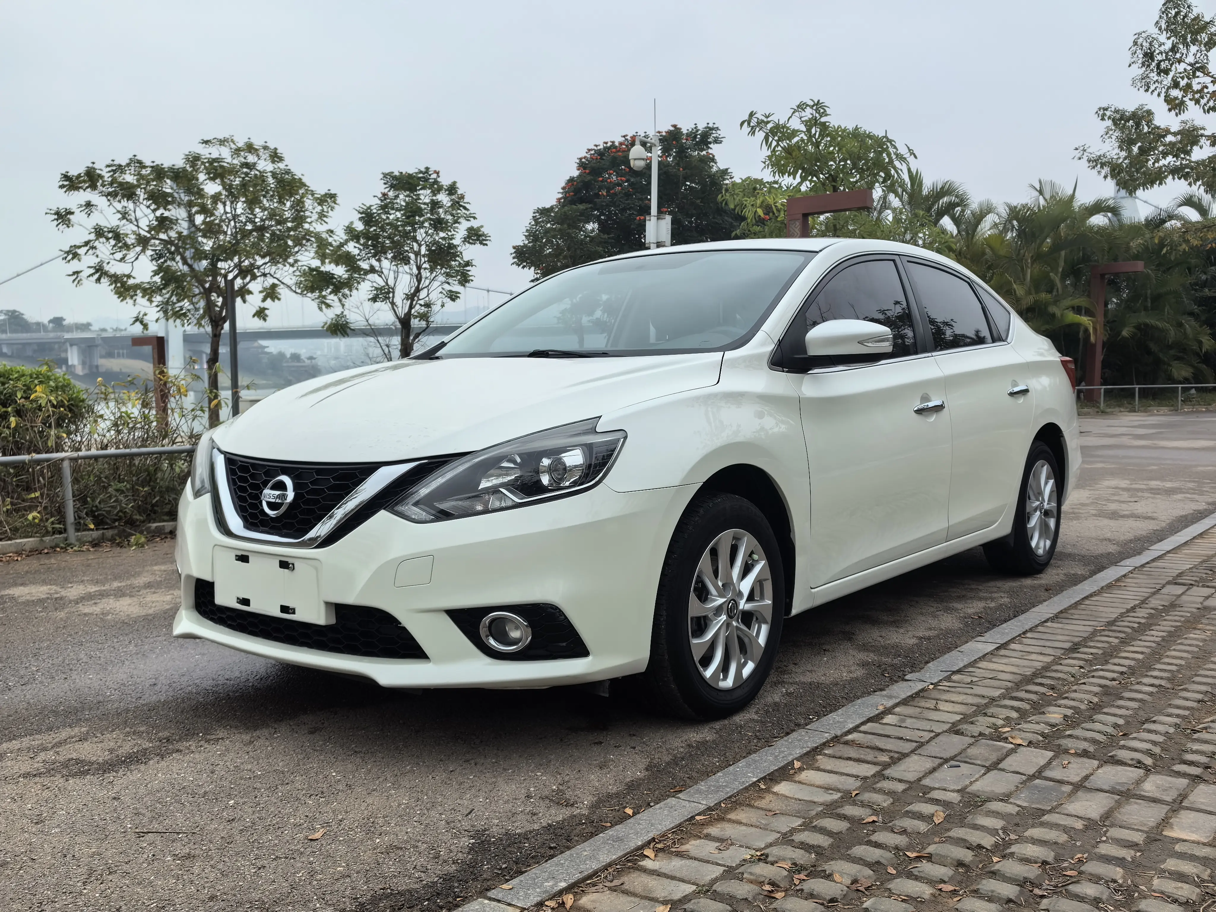 Nissan Sylphy  из Китая