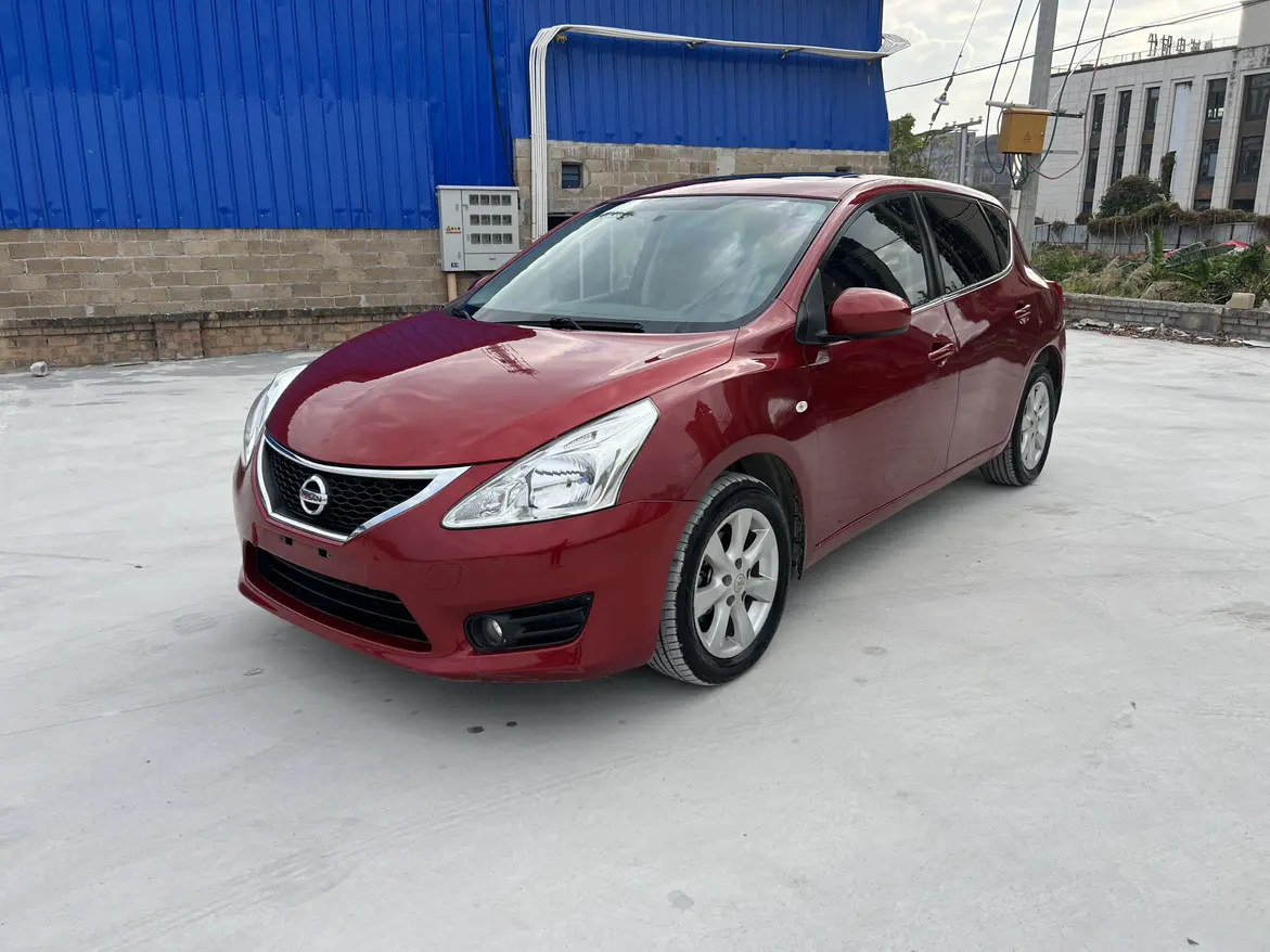 Nissan Tiida  из Китая