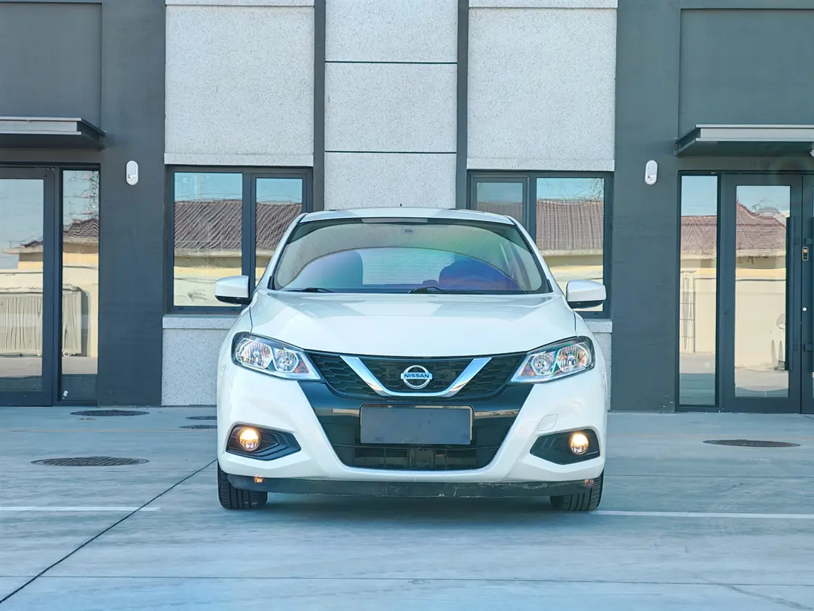 Nissan Tiida  из Китая