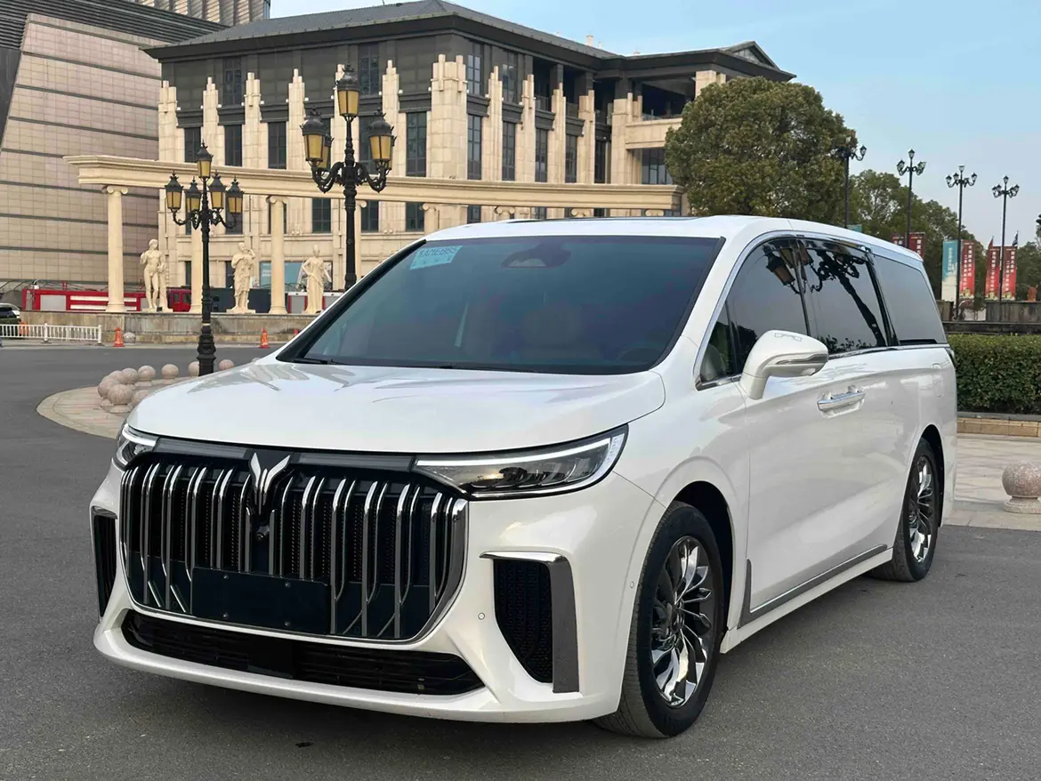 Voyah Lantu Dreamer PHEV  из Китая