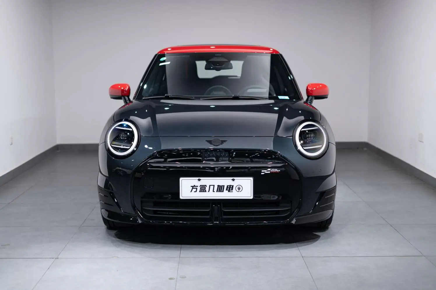 MINI ELECTRIC  COOPER  из Китая