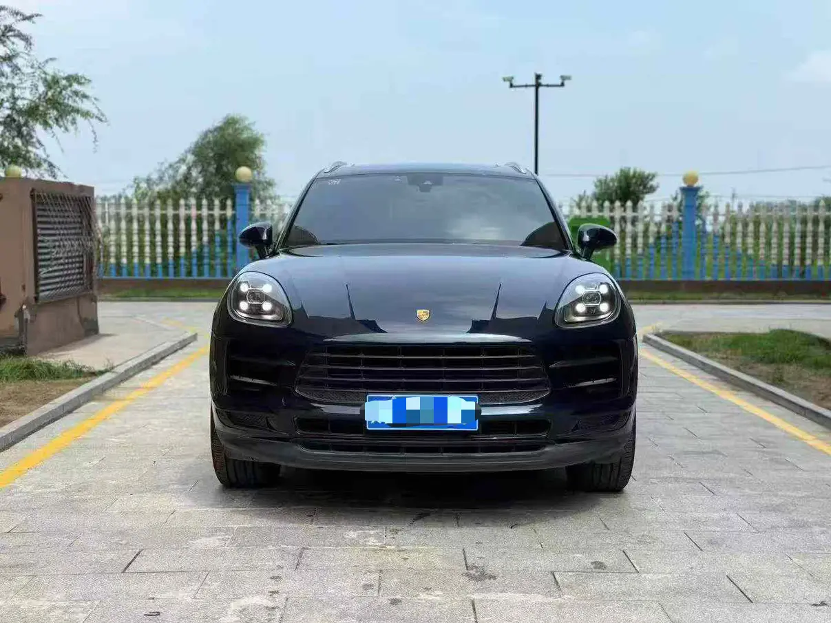 Porsche Macan  из Китая