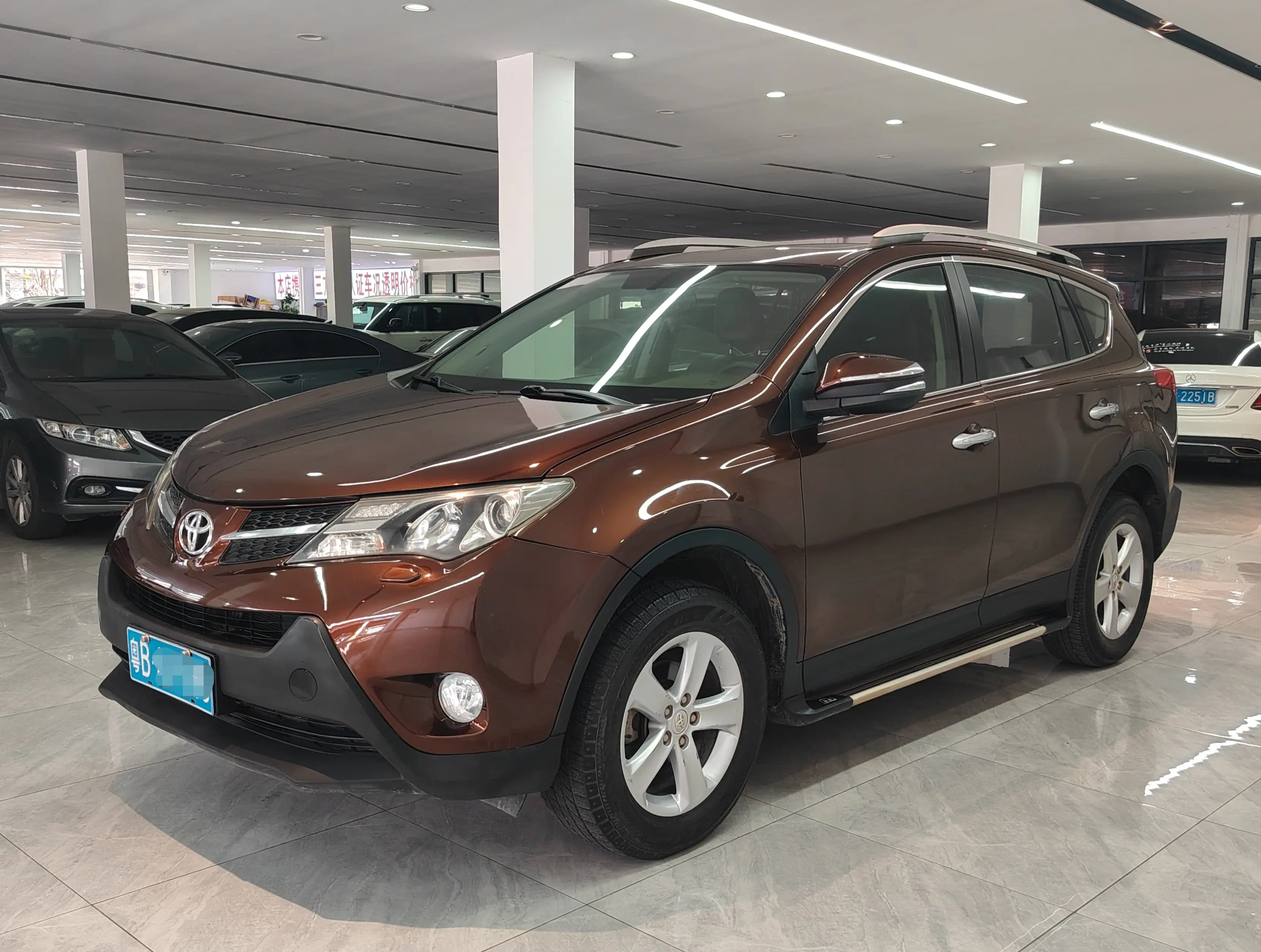 Toyota RAV4  из Китая