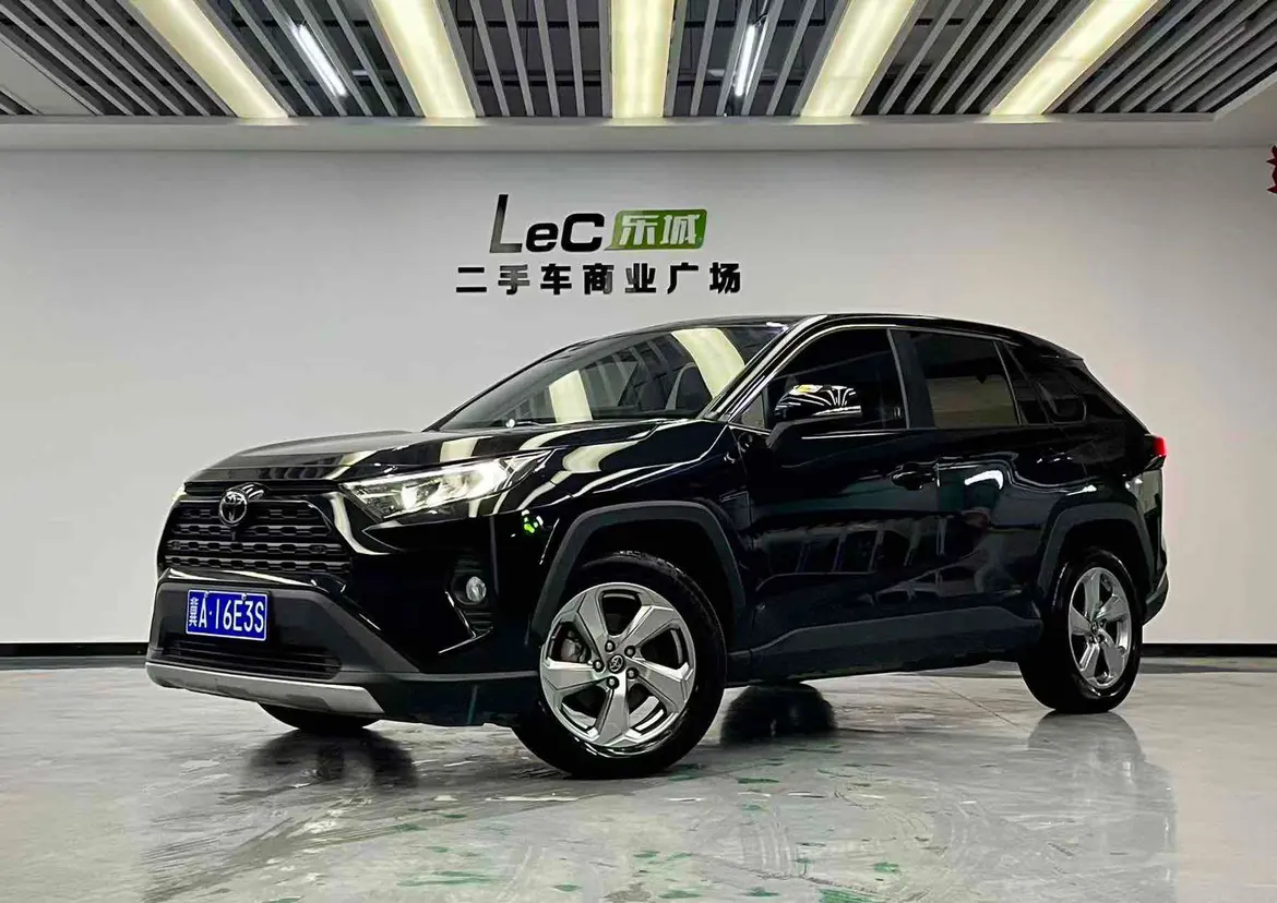 Toyota RAV4  из Китая