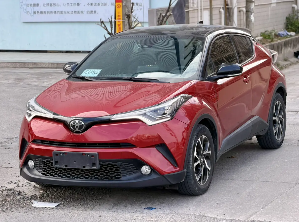 Toyota C-HR  из Китая