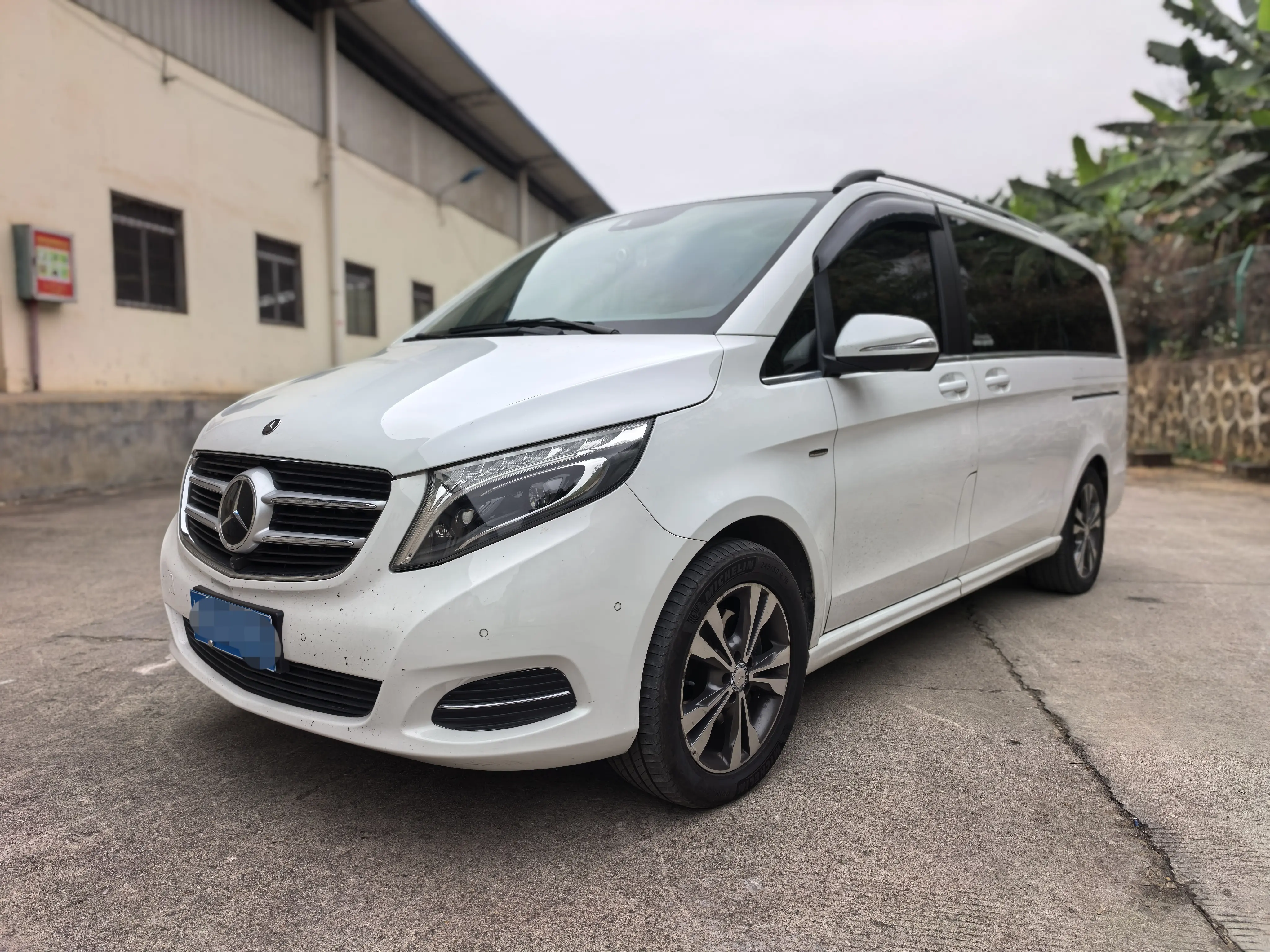 Mercedes-Benz Mercedes Benz V Class  из Китая