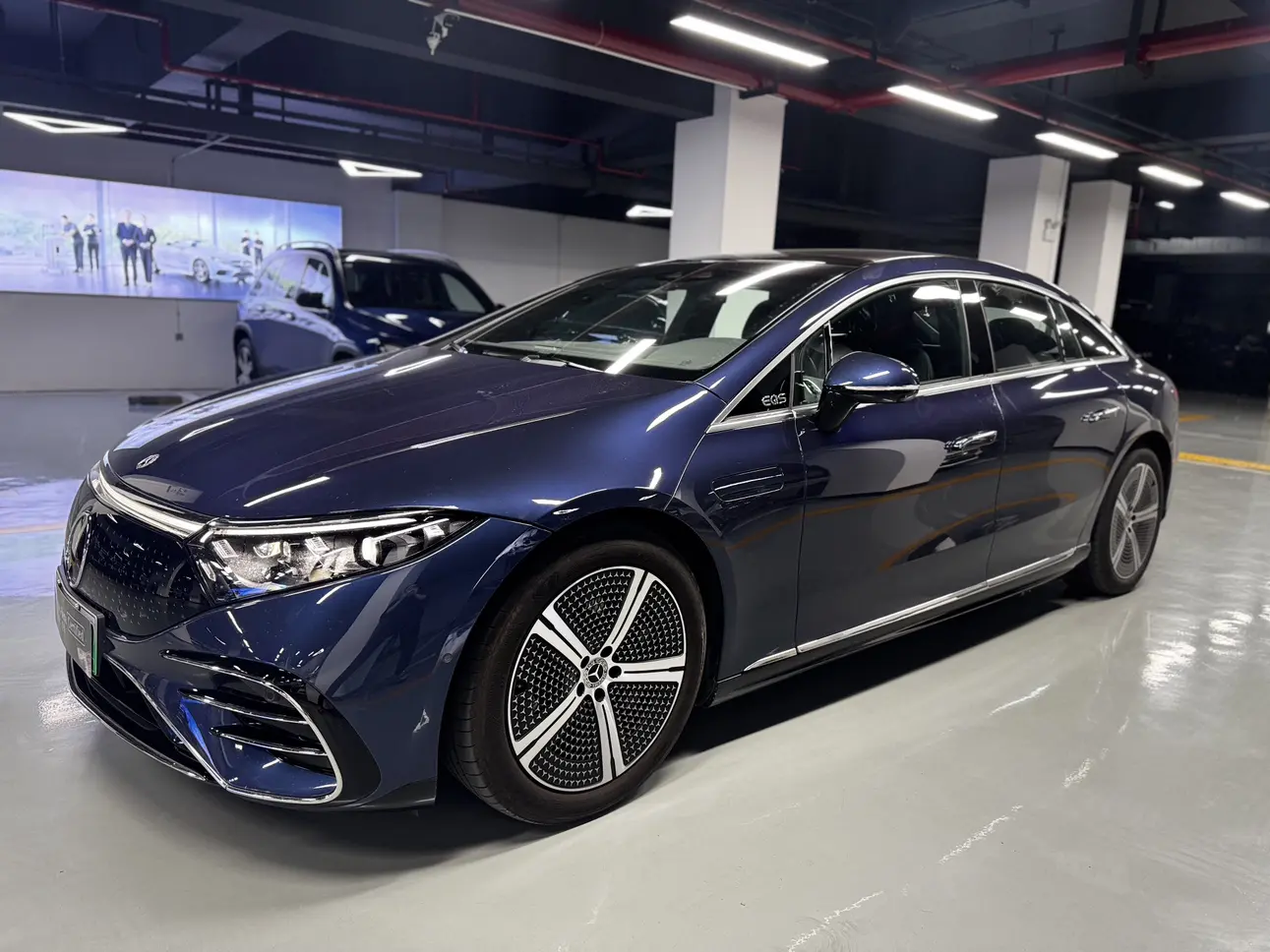 Mercedes-Benz EQS  из Китая