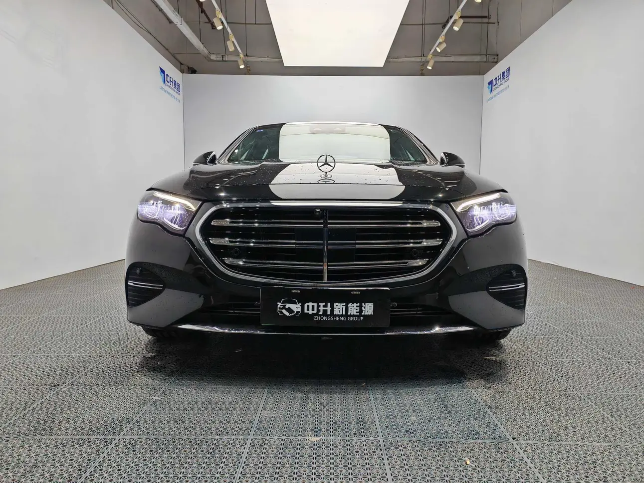 Mercedes-Benz E-Class PHEV  из Китая