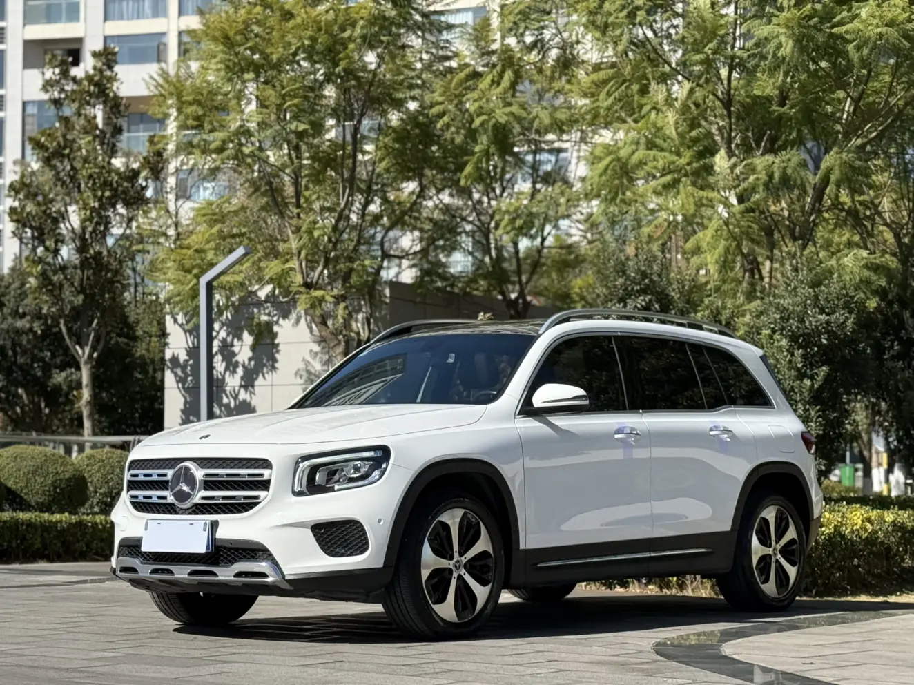 Mercedes-Benz GLB  из Китая