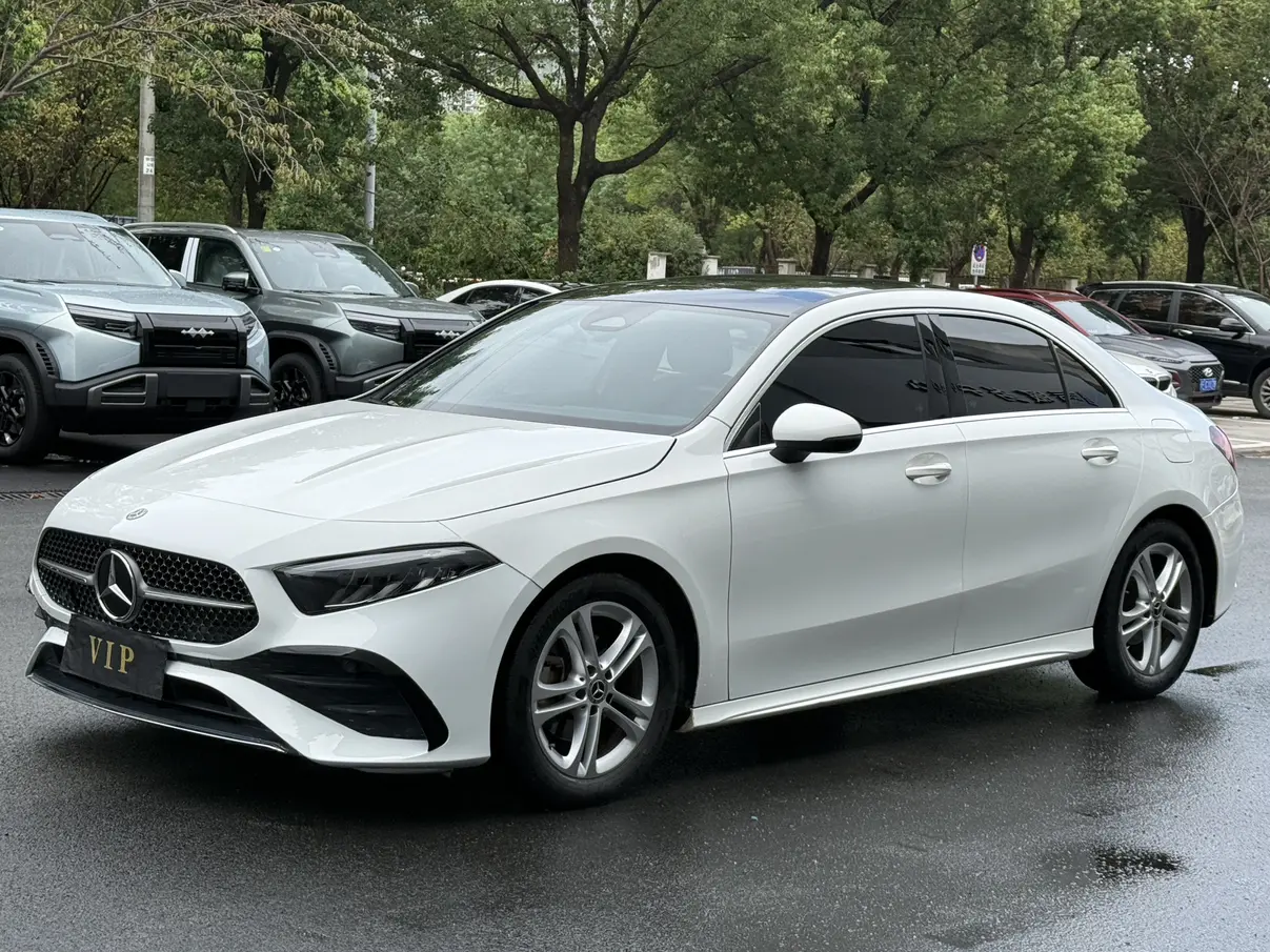 Mercedes-Benz Mercedes Benz A Class  из Китая