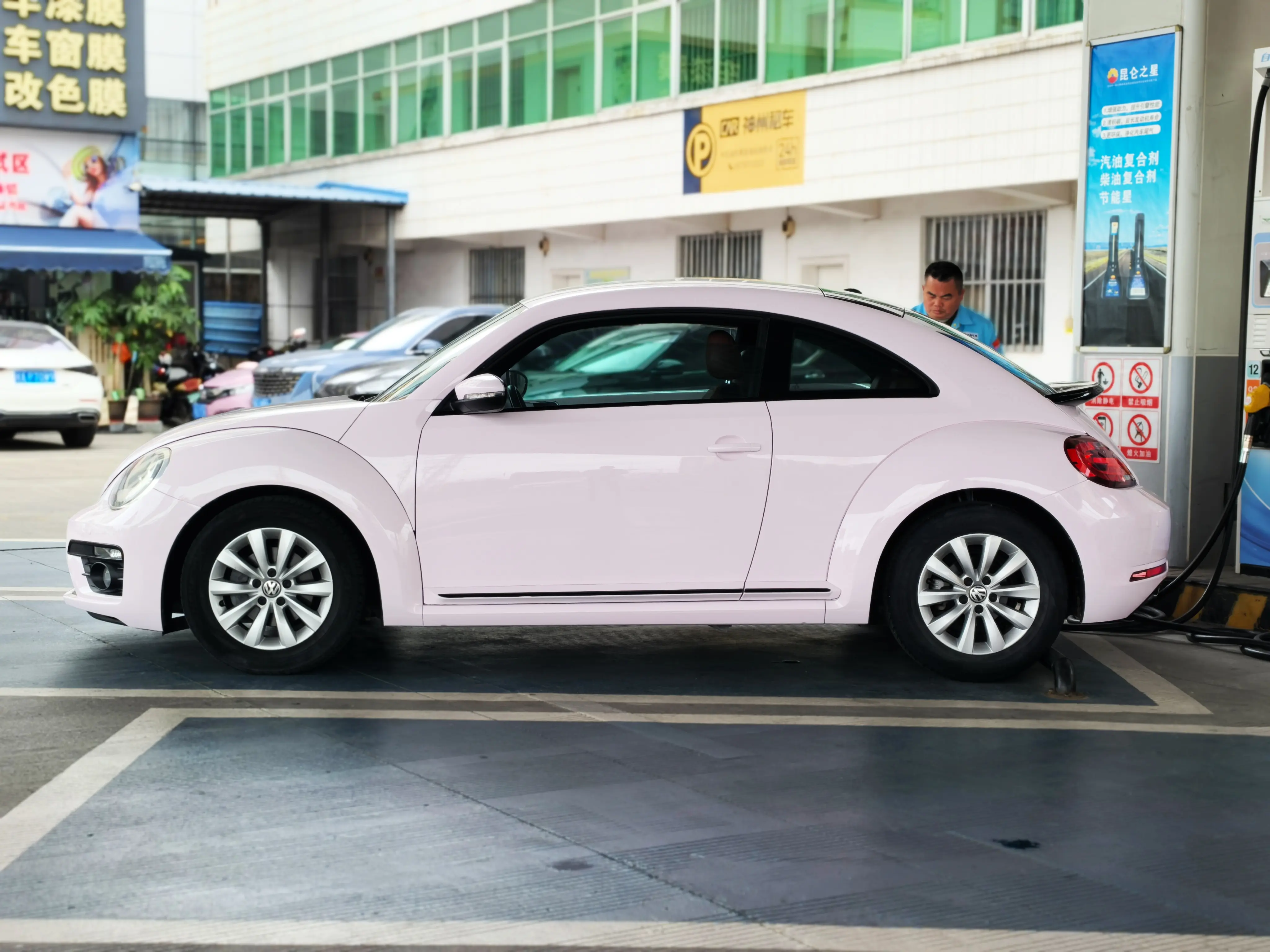 Volkswagen Beetle  из Китая
