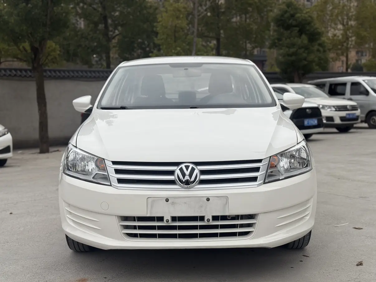 Volkswagen Santana  из Китая