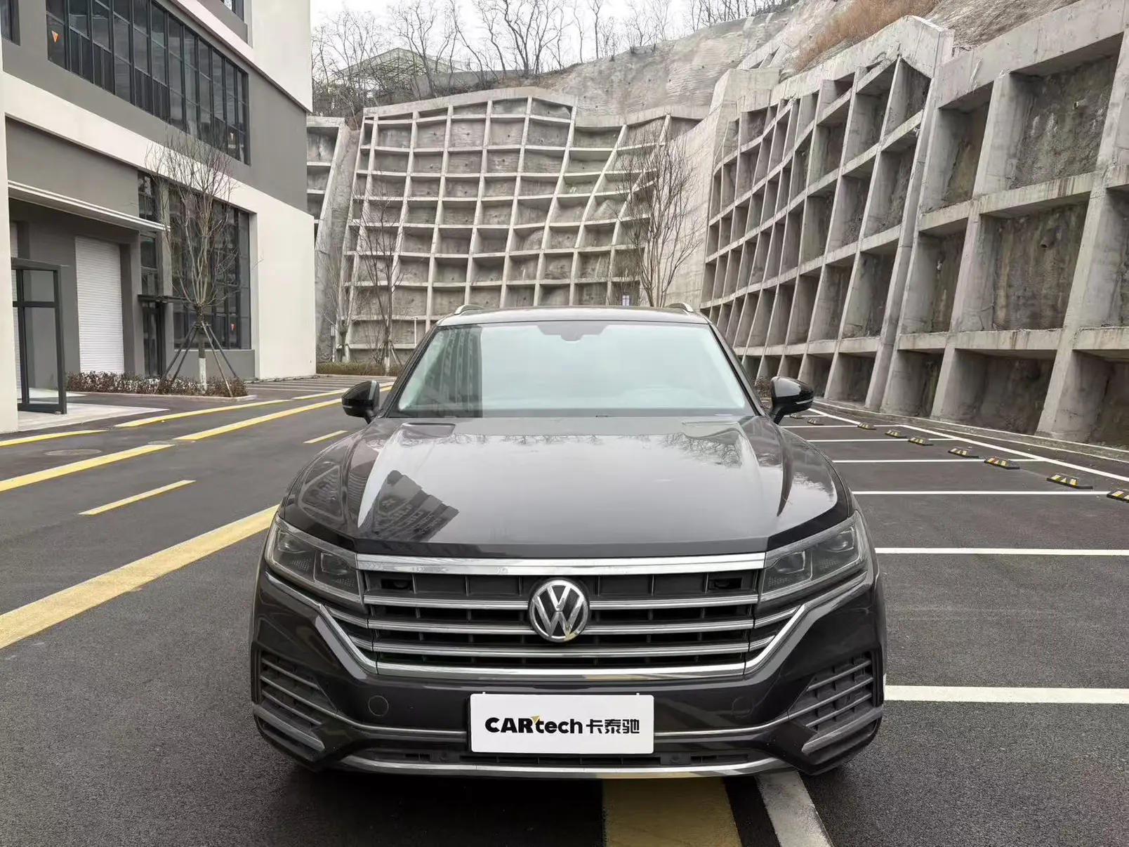 Volkswagen Touareg  из Китая