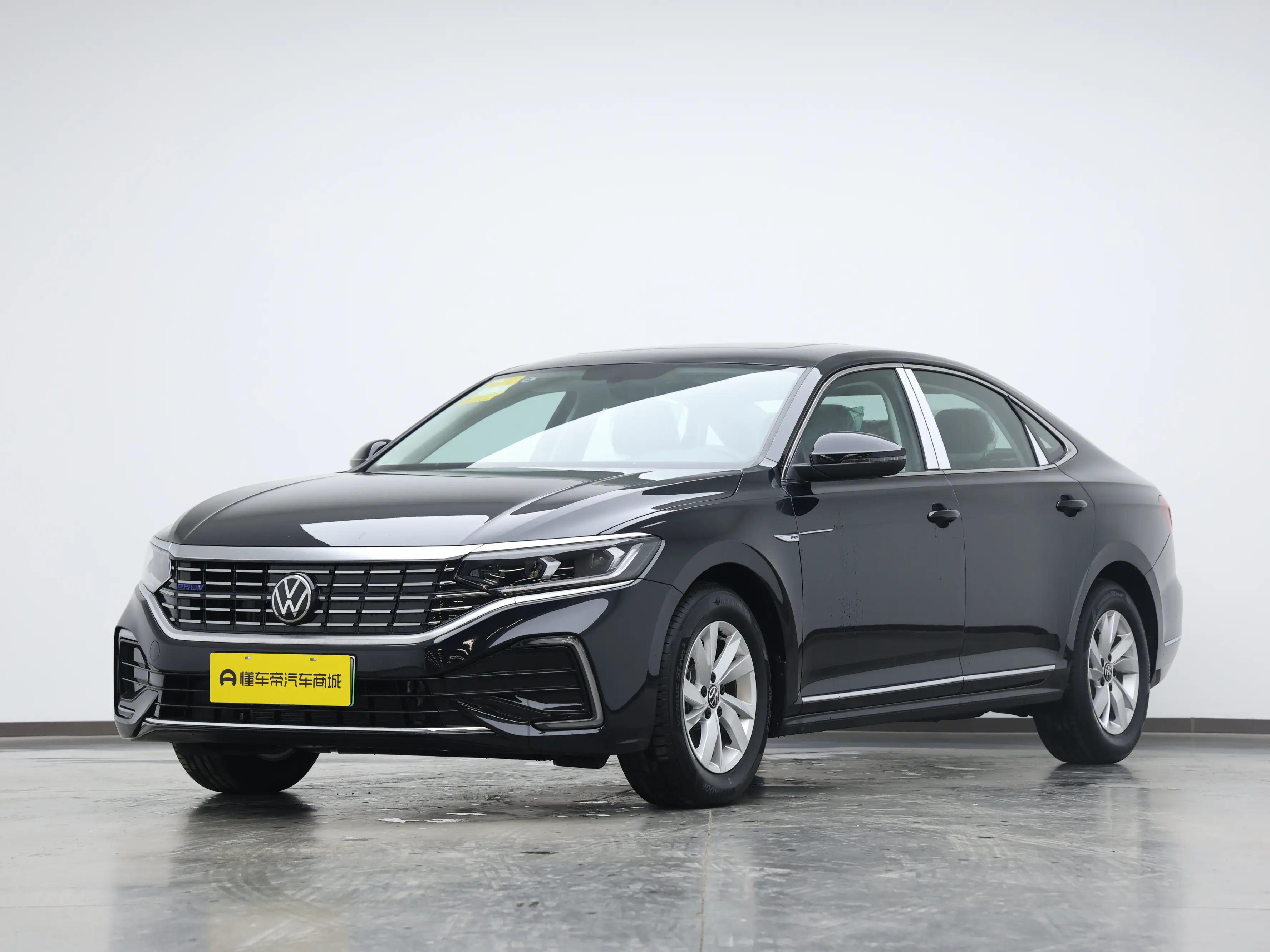 Volkswagen Passat PHEV  из Китая