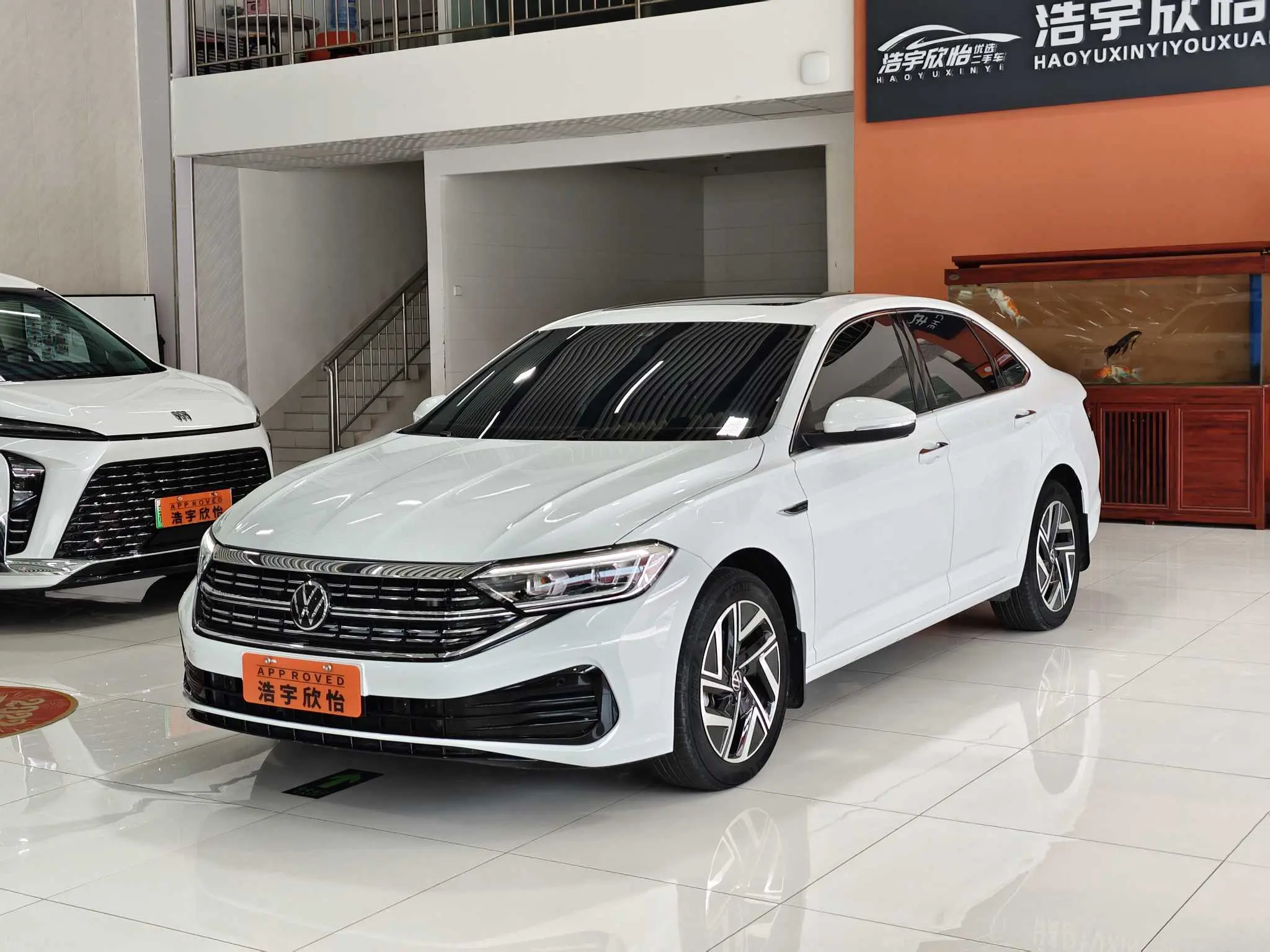 Volkswagen Sagitar  из Китая