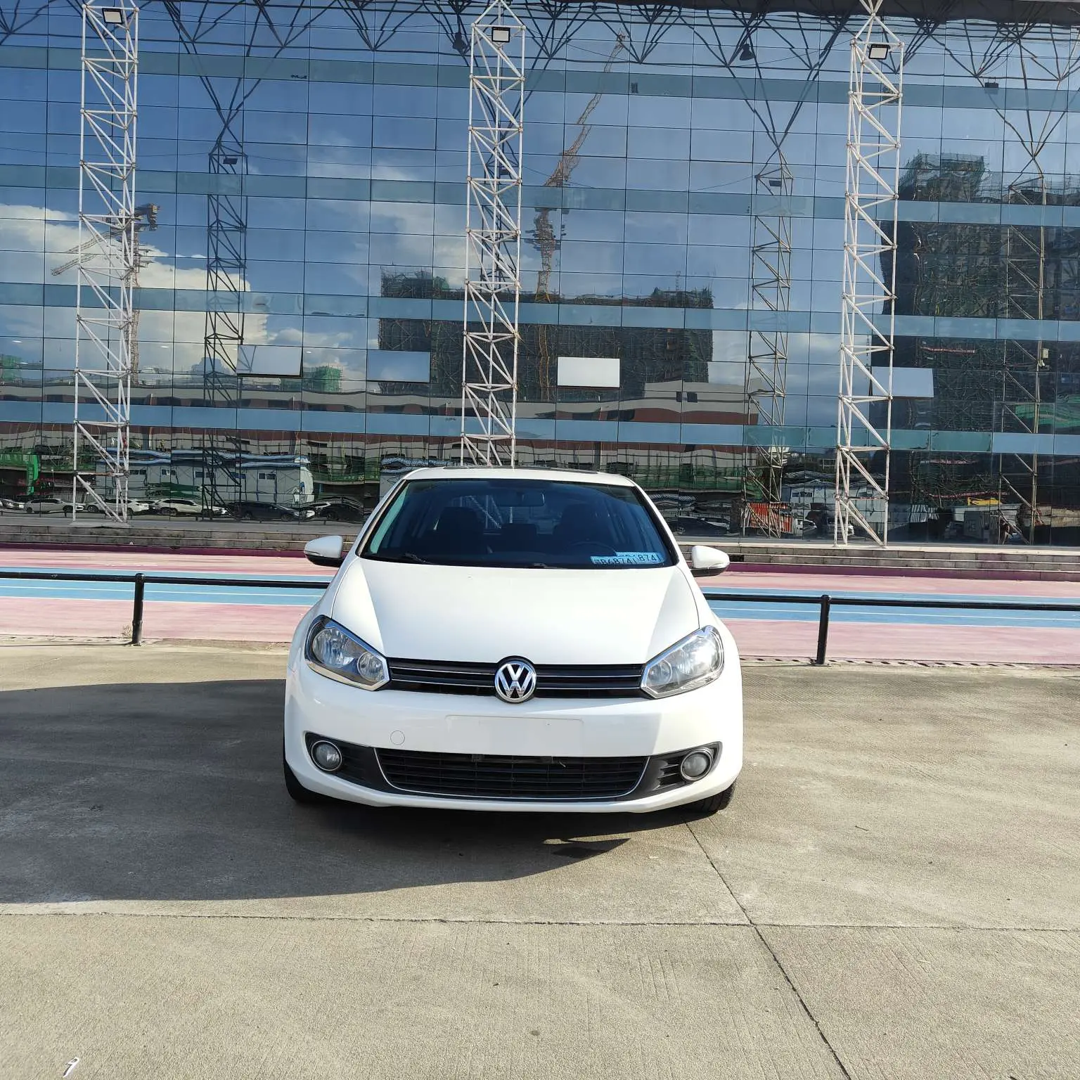 Volkswagen Golf  из Китая