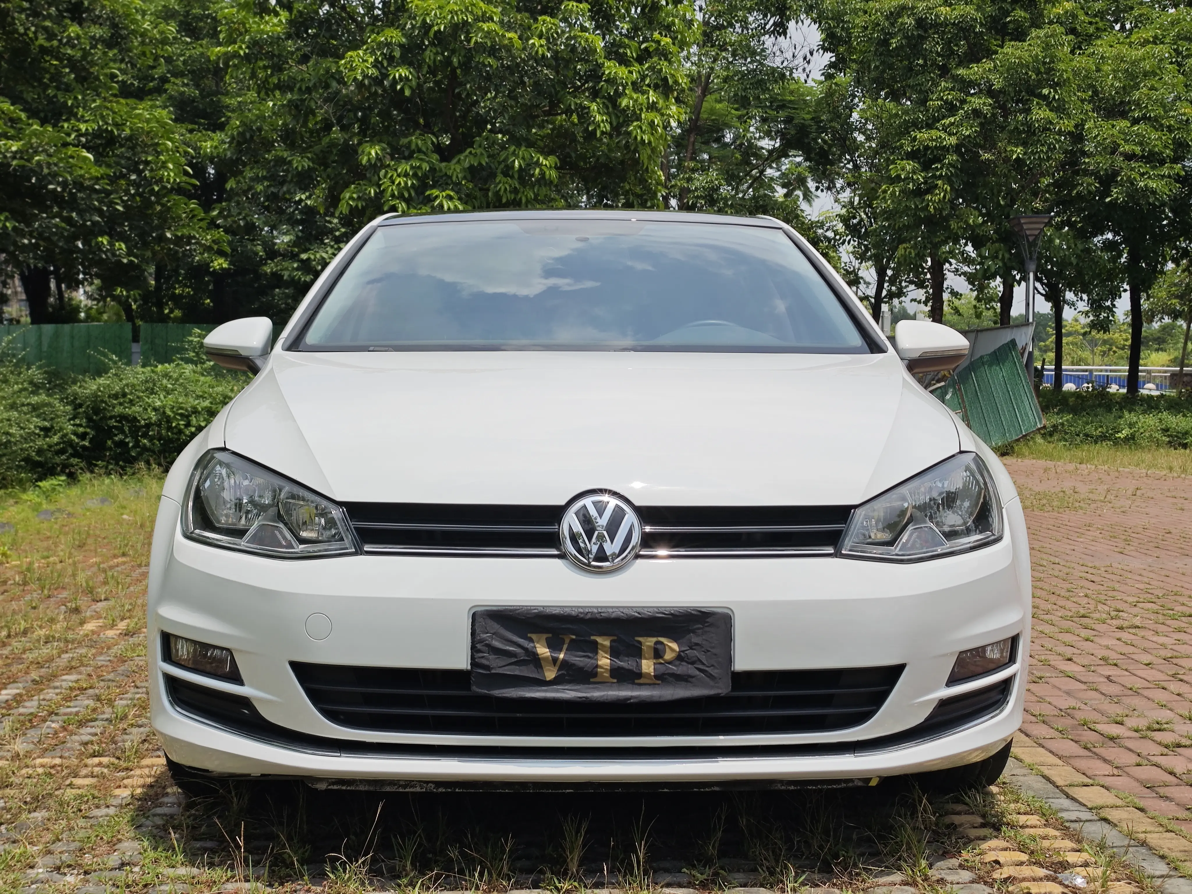 Volkswagen Golf  из Китая