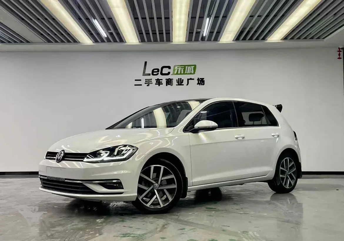 Volkswagen Golf  из Китая