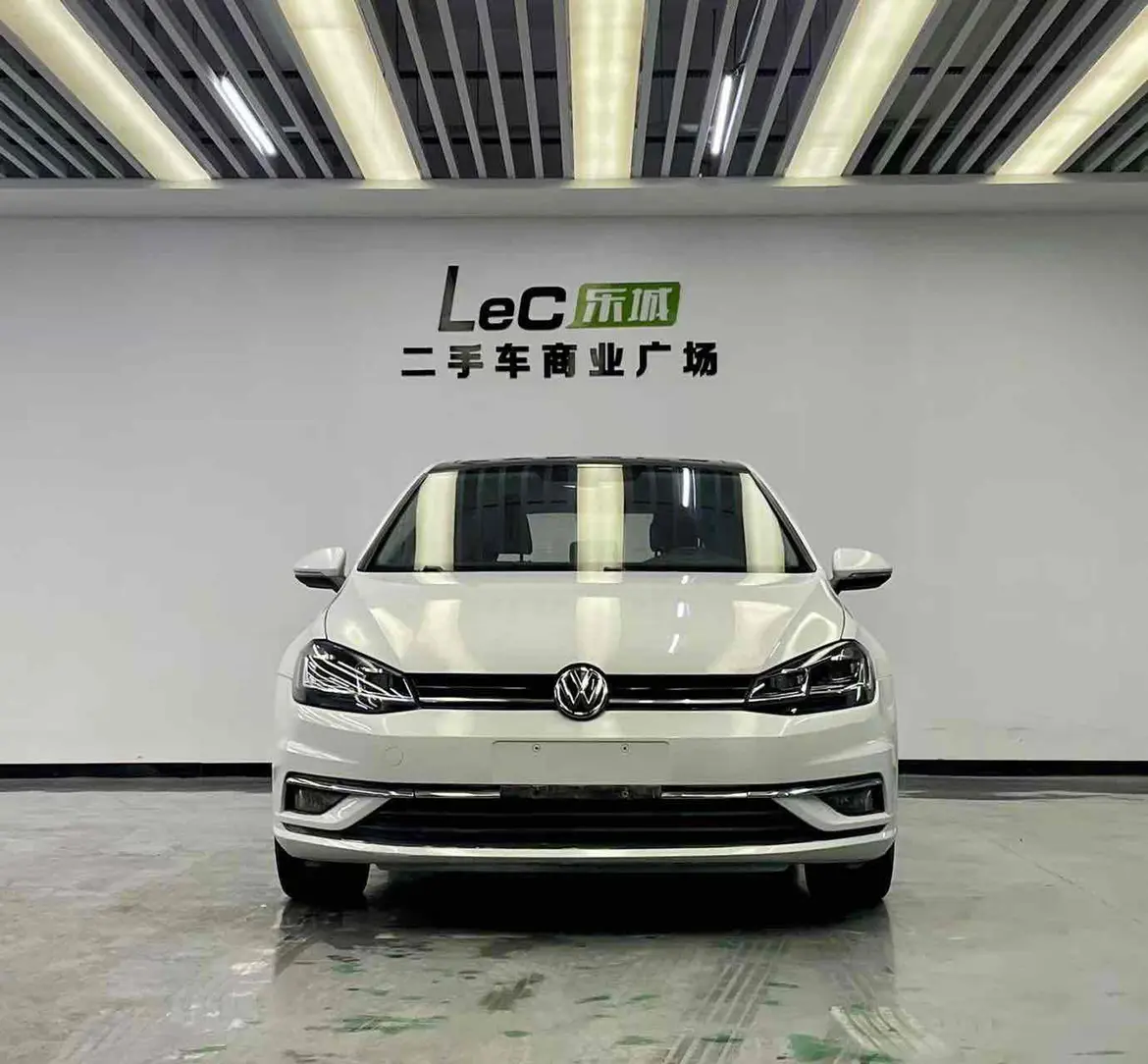 Volkswagen Golf  из Китая