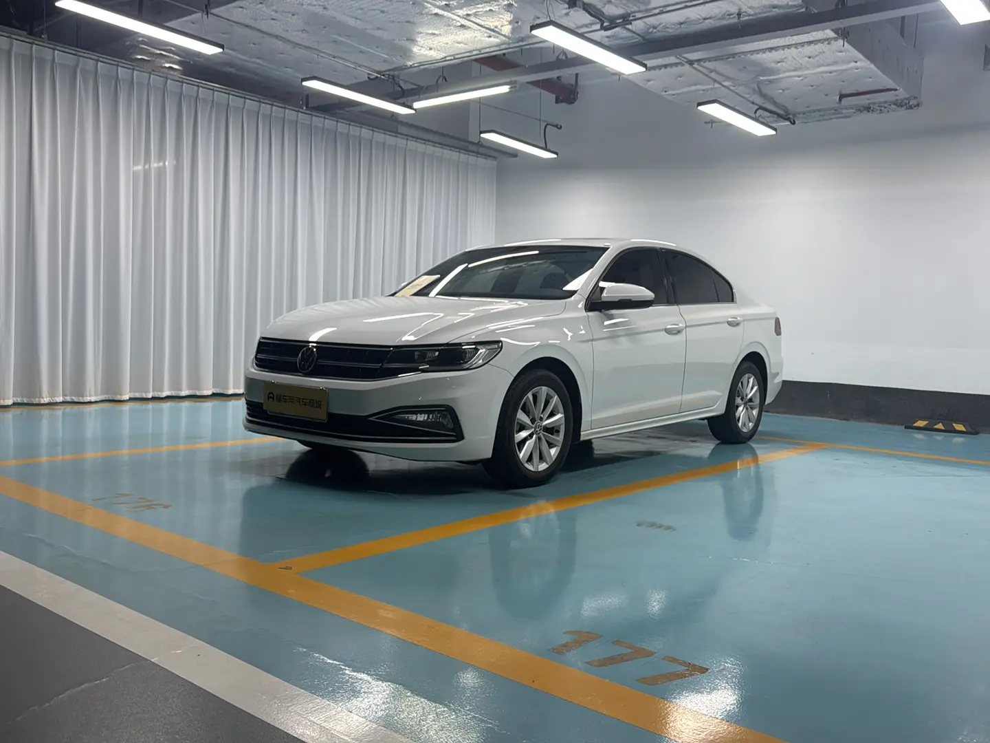 Volkswagen Bora  из Китая