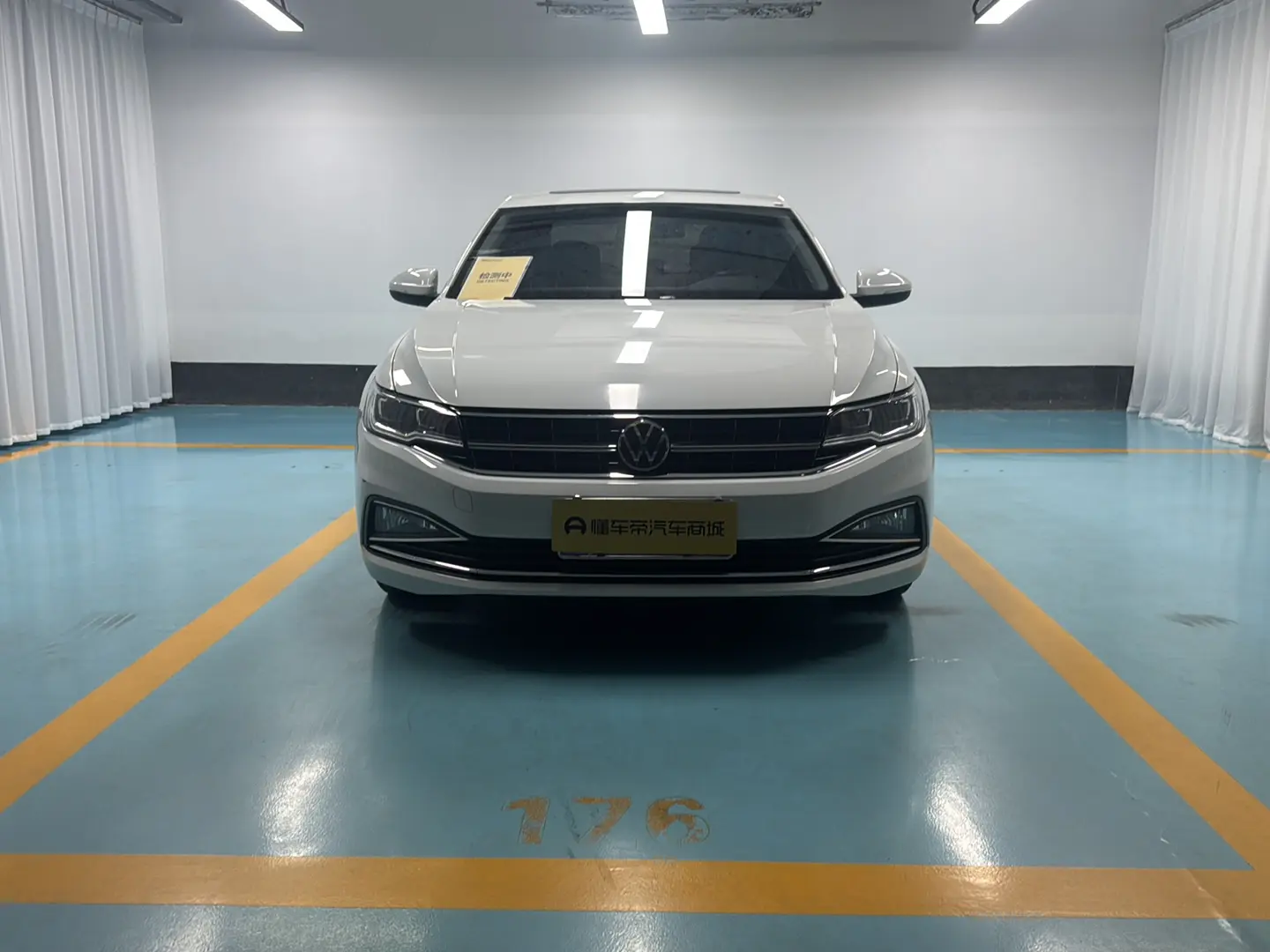 Volkswagen Bora  из Китая