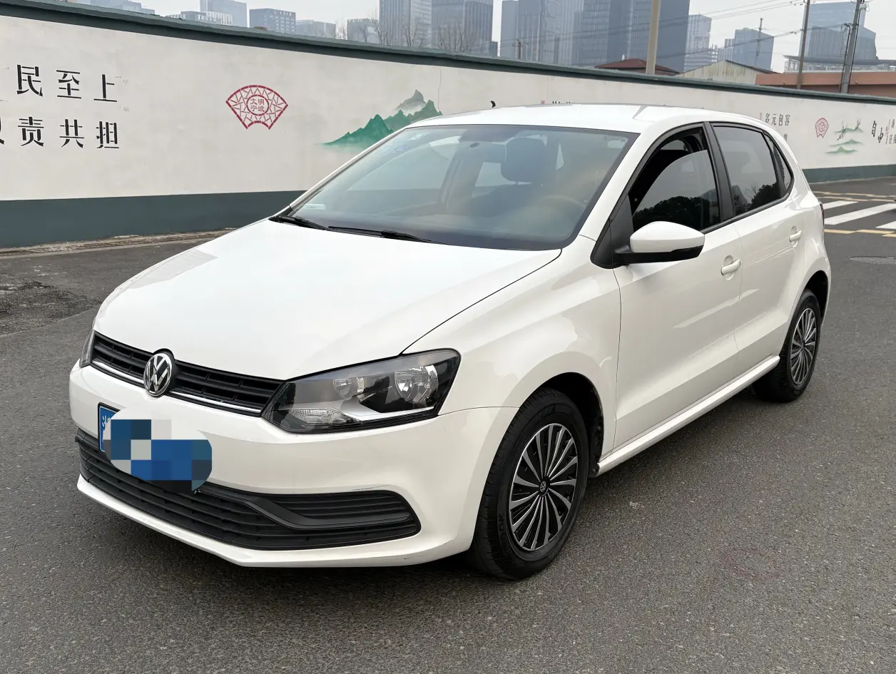 Volkswagen Polo  из Китая