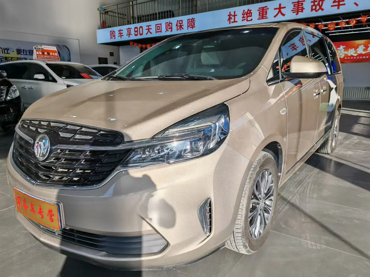 Buick GL8  из Китая