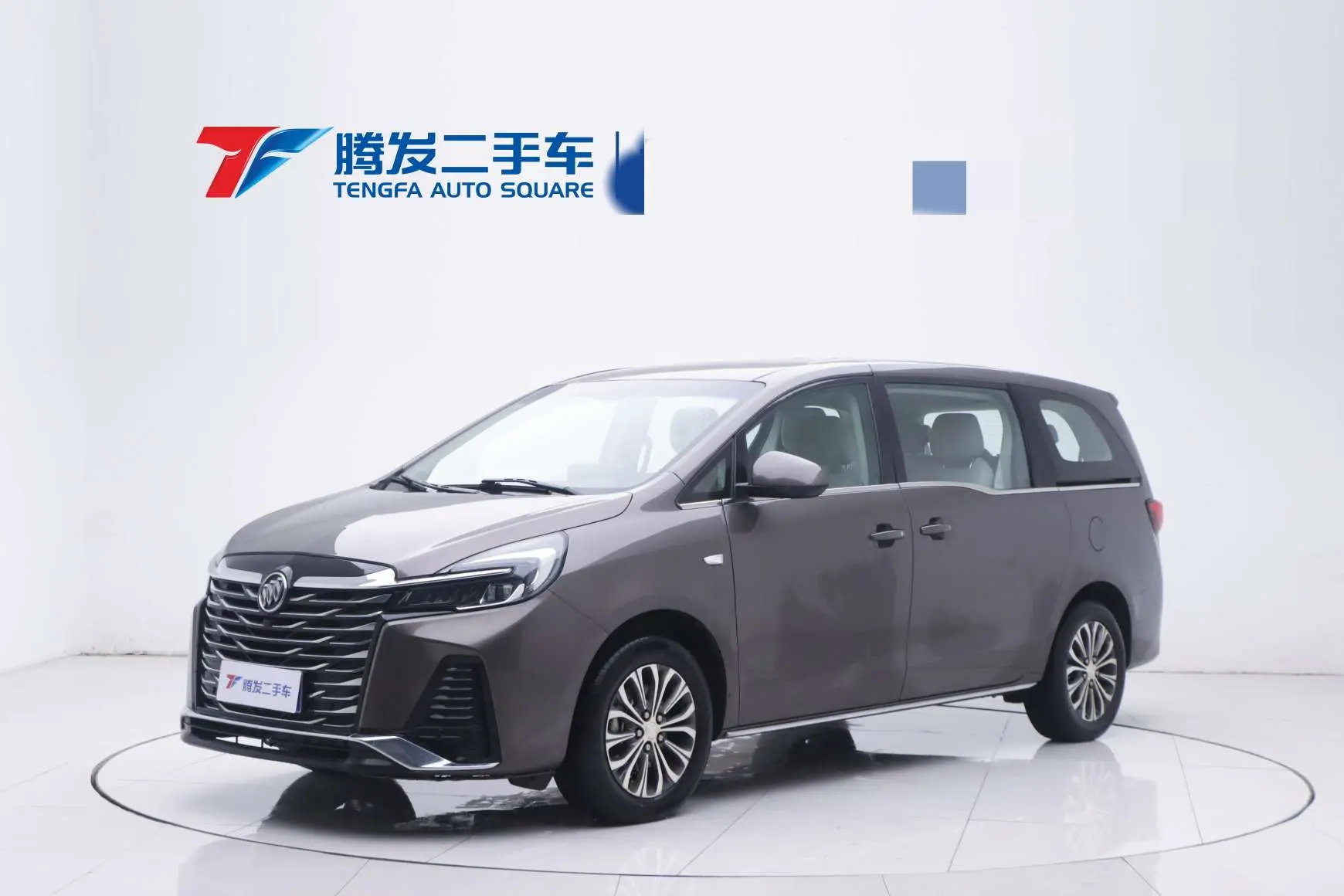 Buick GL8  из Китая