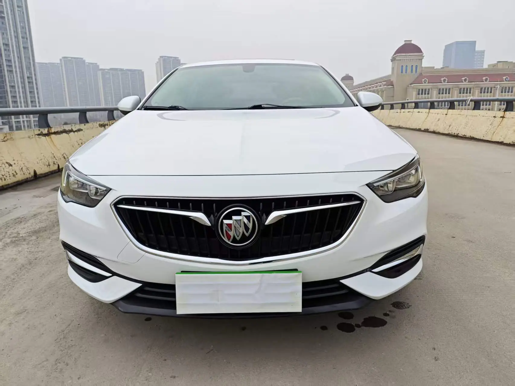 Buick Majesty  из Китая