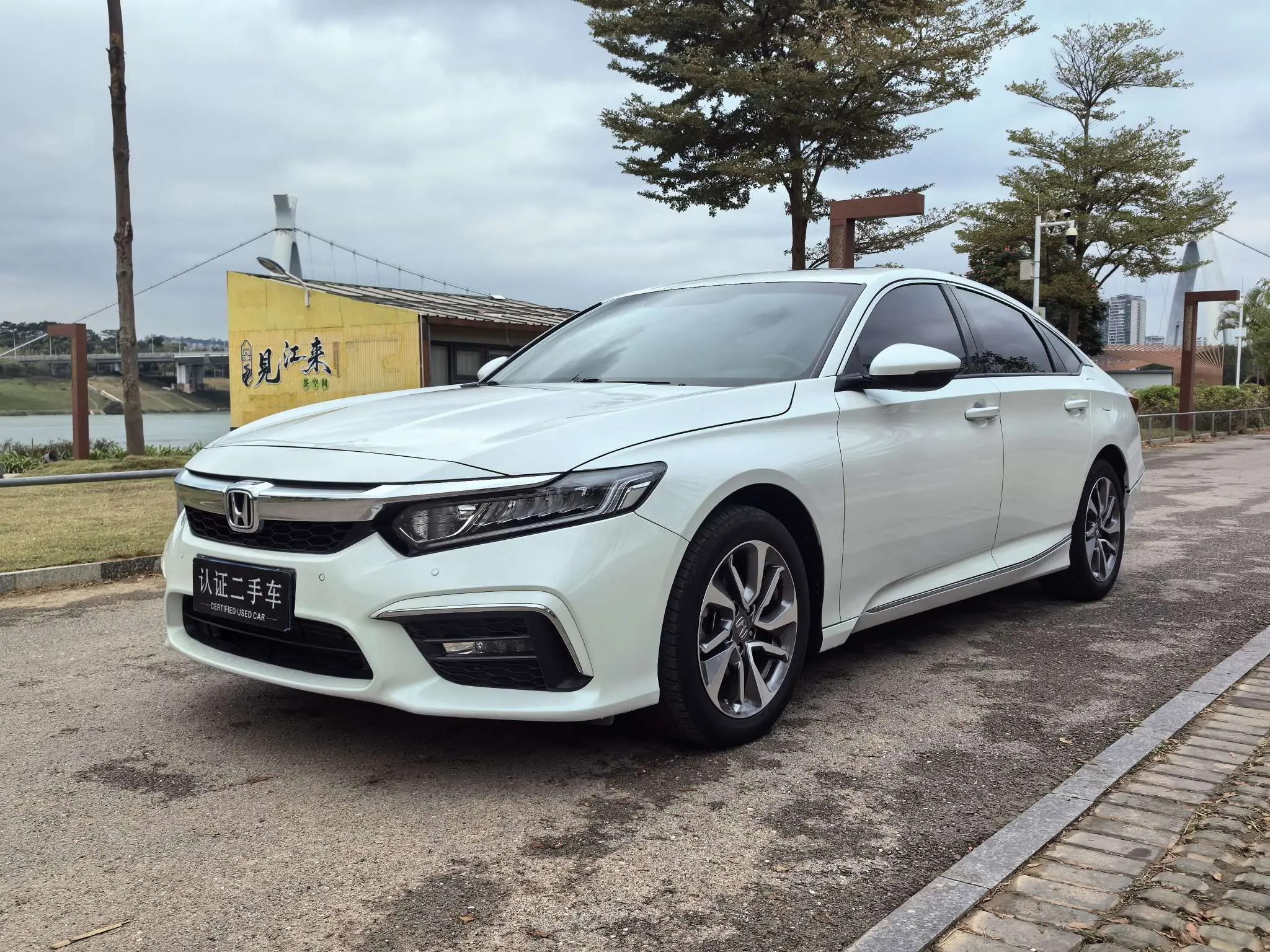 Honda Inspire (Yingshipai)  из Китая