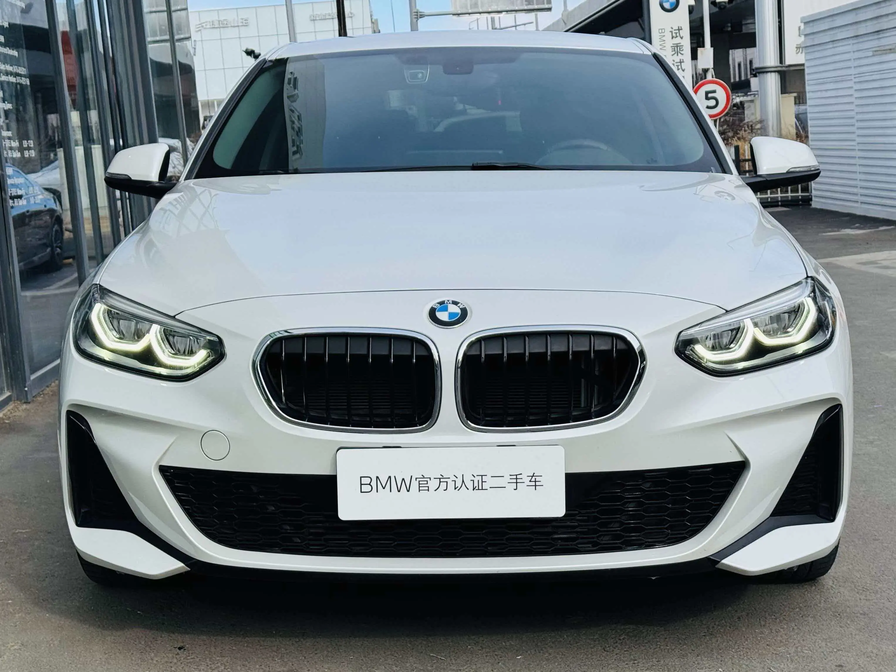 BMW 1 Series  из Китая