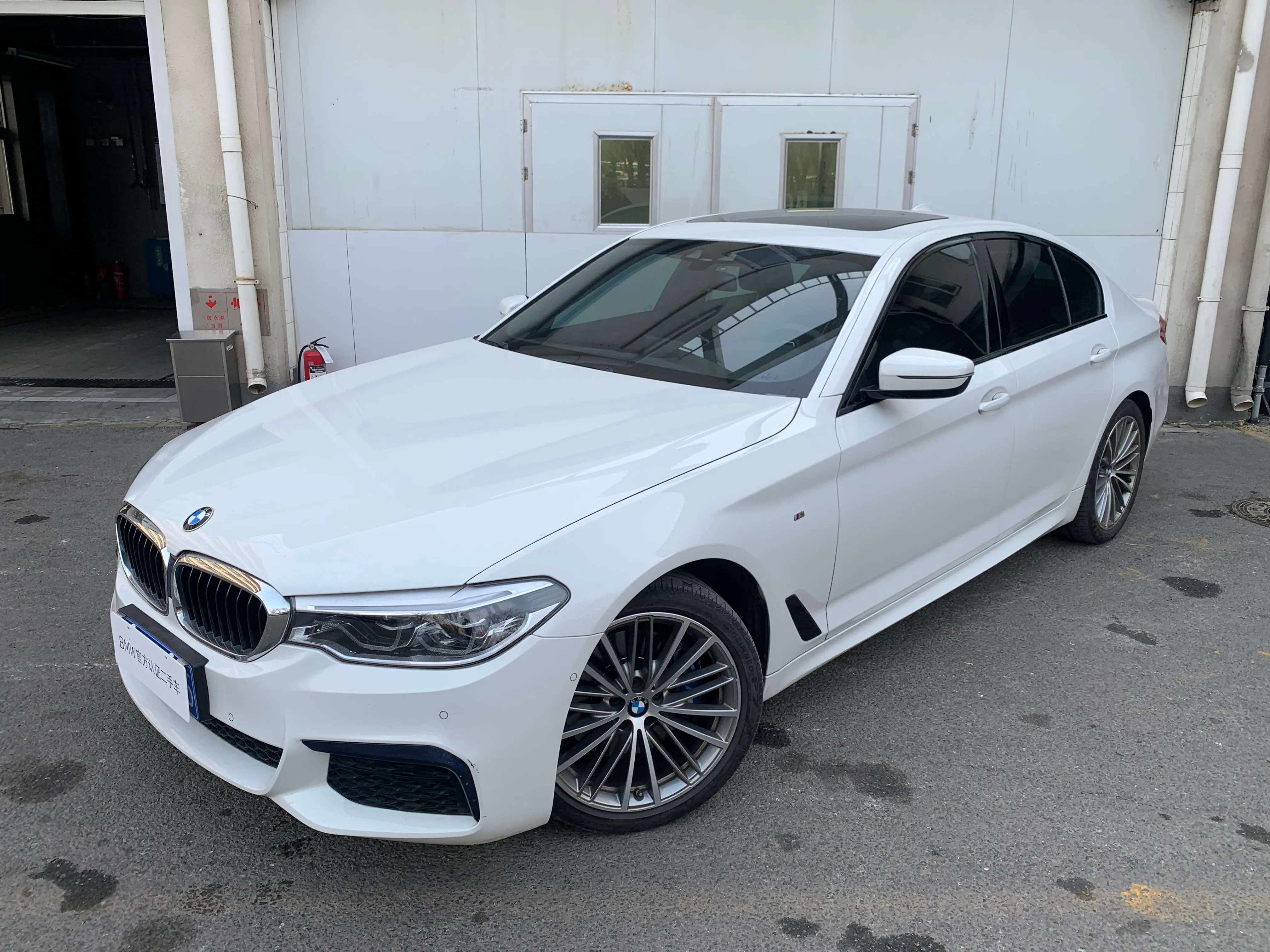 BMW 5 Series  из Китая