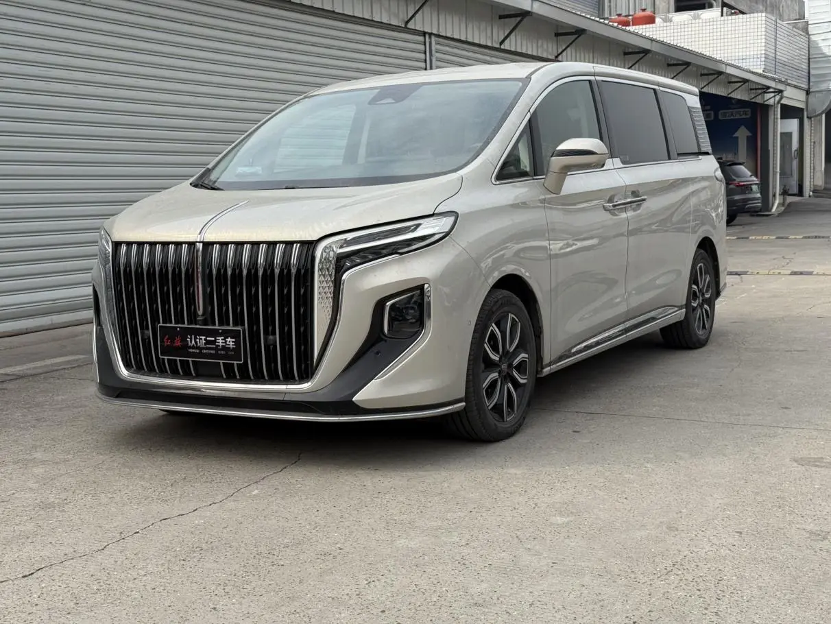 Hongqi HQ9  из Китая
