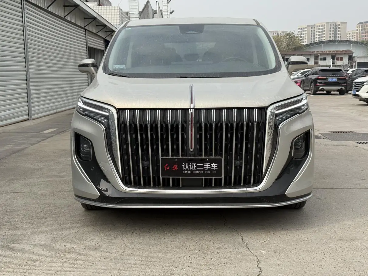 Hongqi HQ9  из Китая