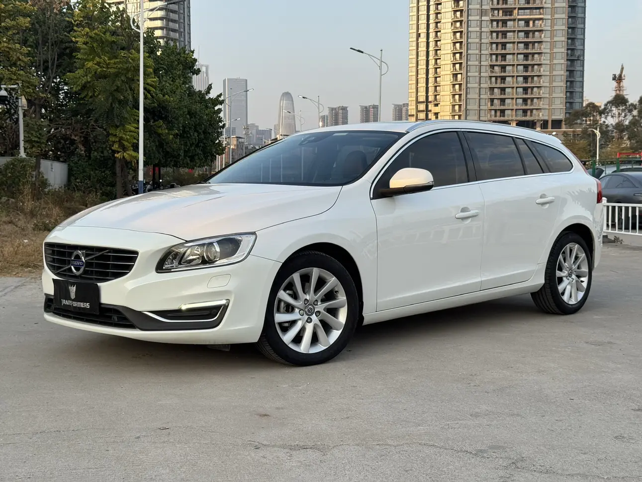 Volvo V60  из Китая