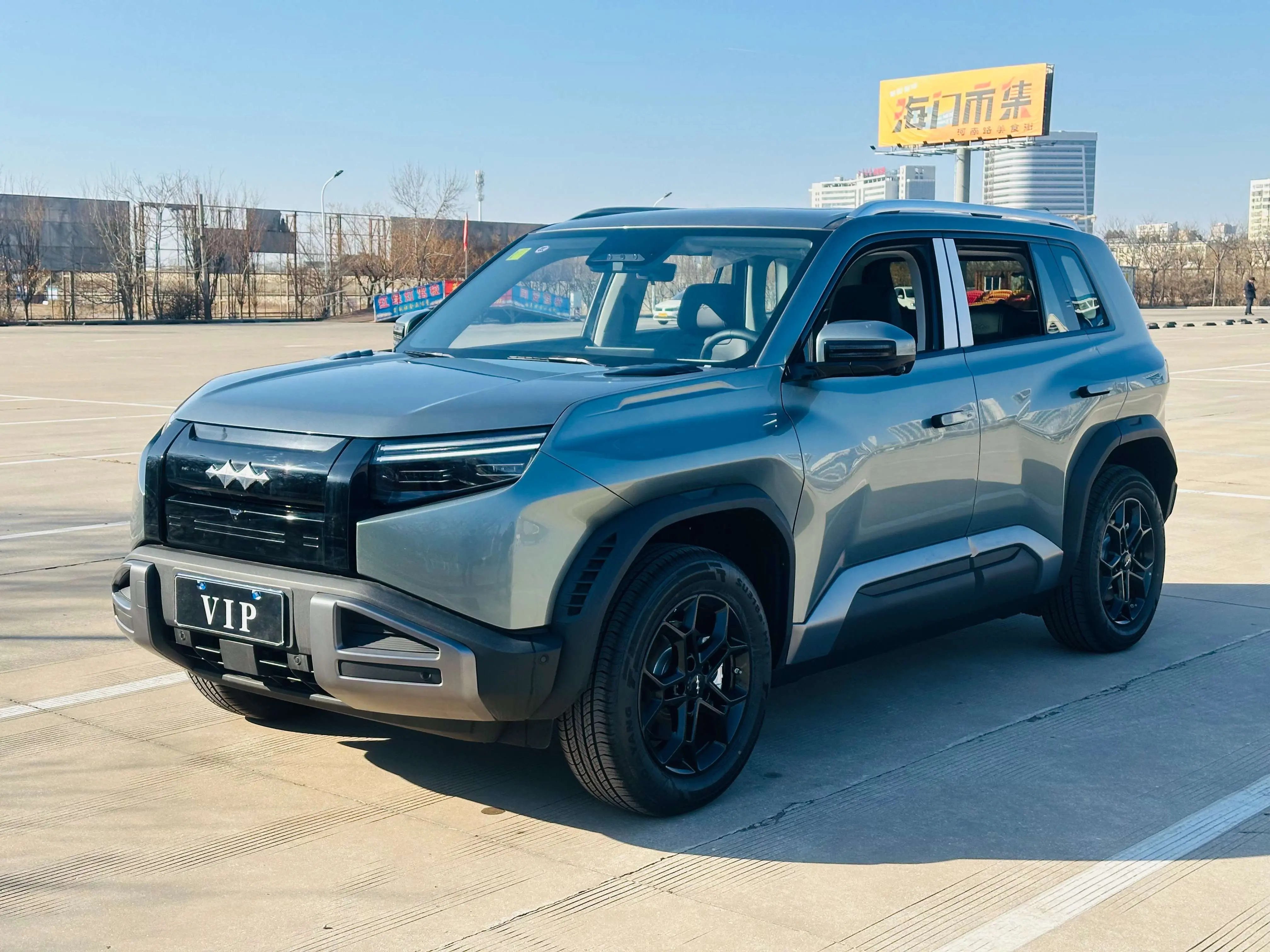 BYD Leopard Titanium 3  из Китая