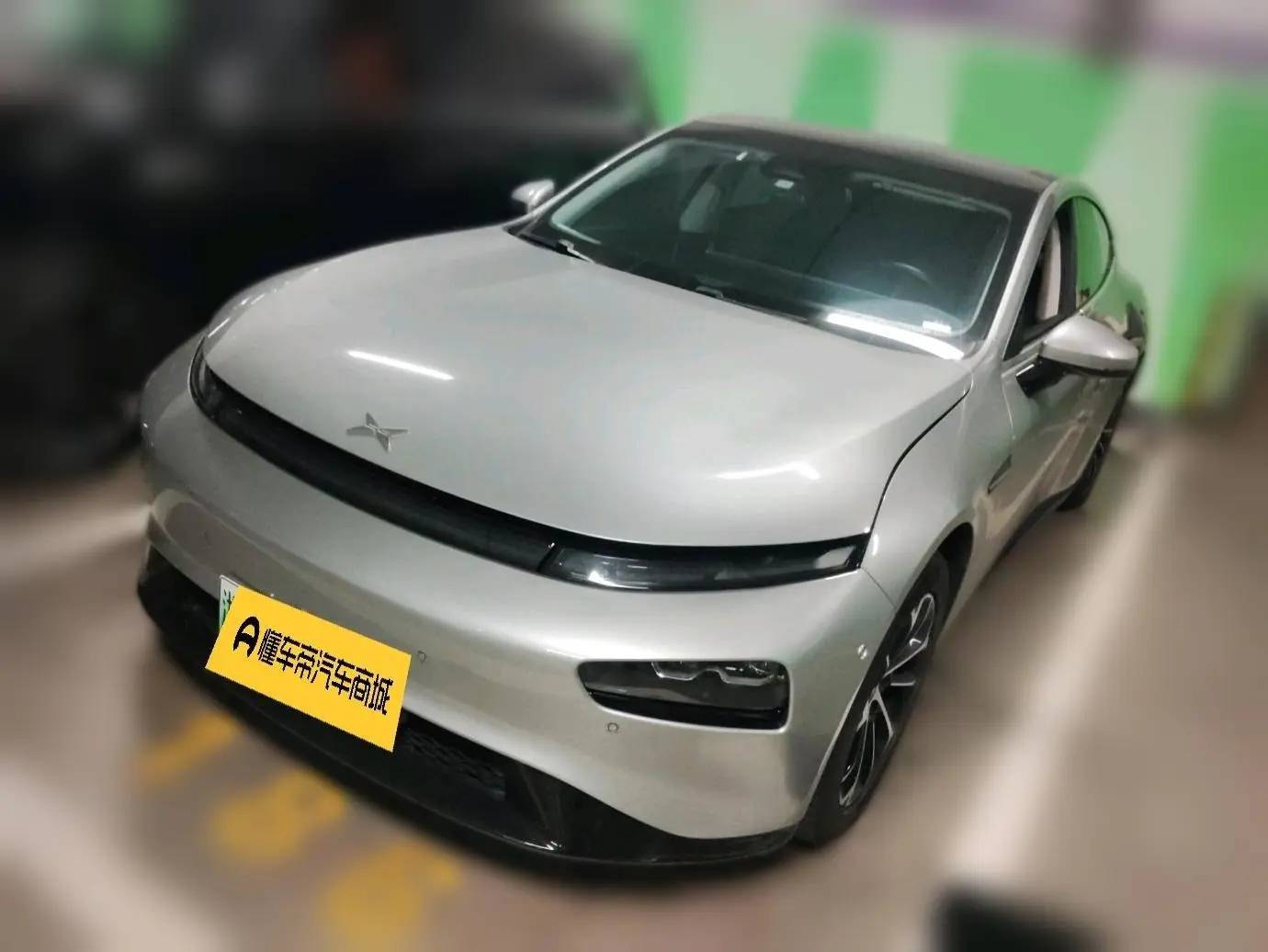 Xpeng P7  из Китая