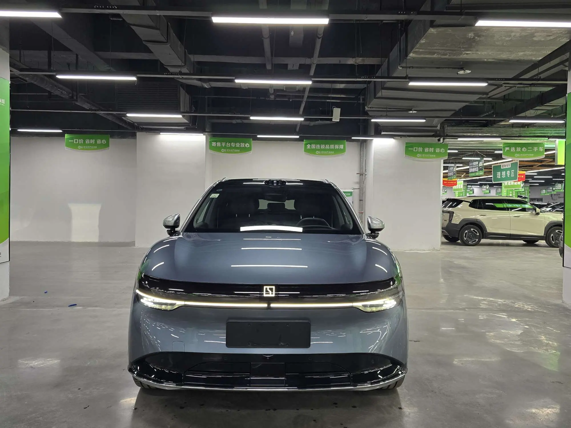 ZEEKR 7X  из Китая