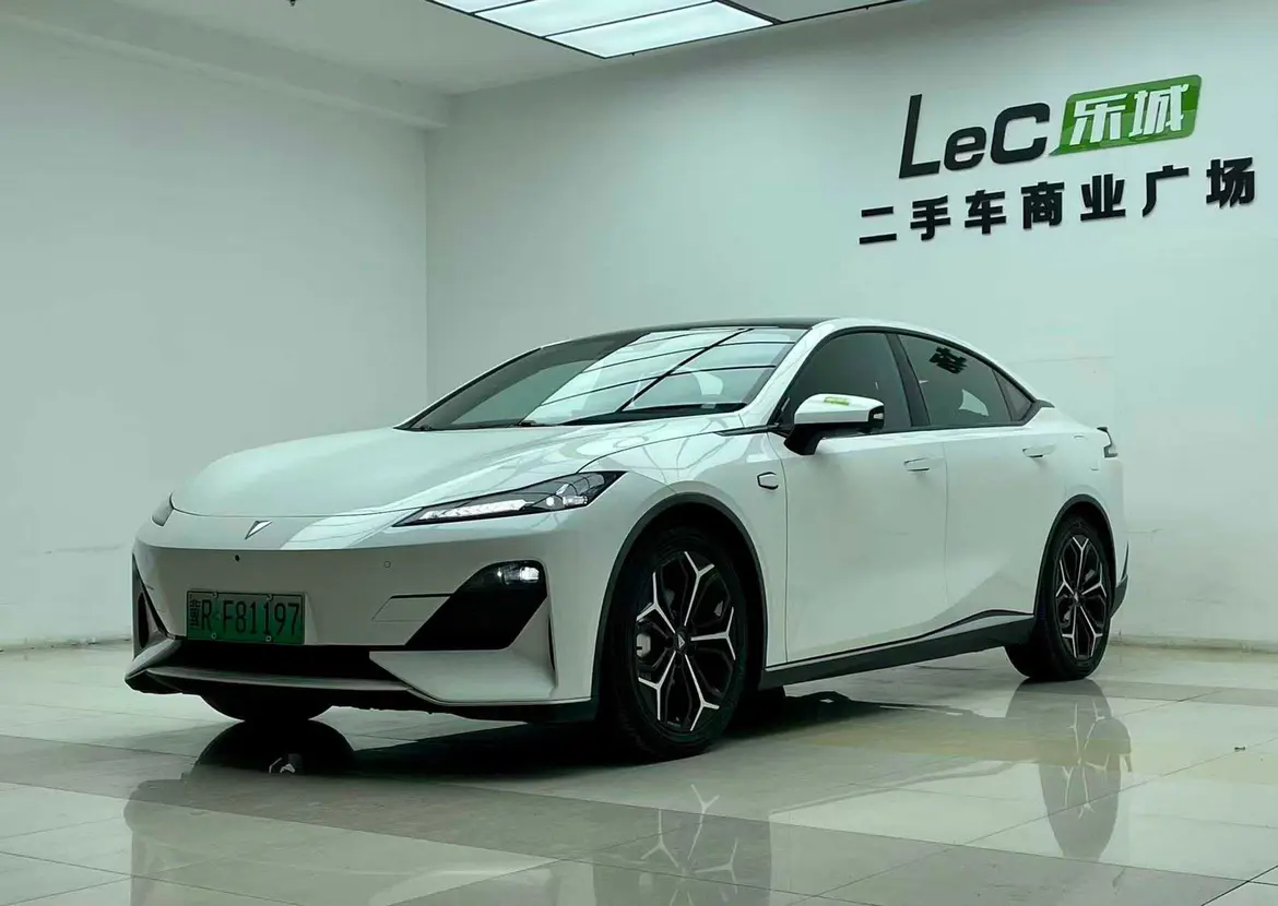 Deepal Dark blue SL03  из Китая