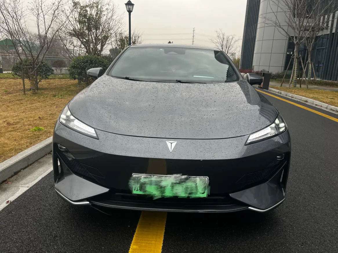 Deepal Dark blue SL03  из Китая