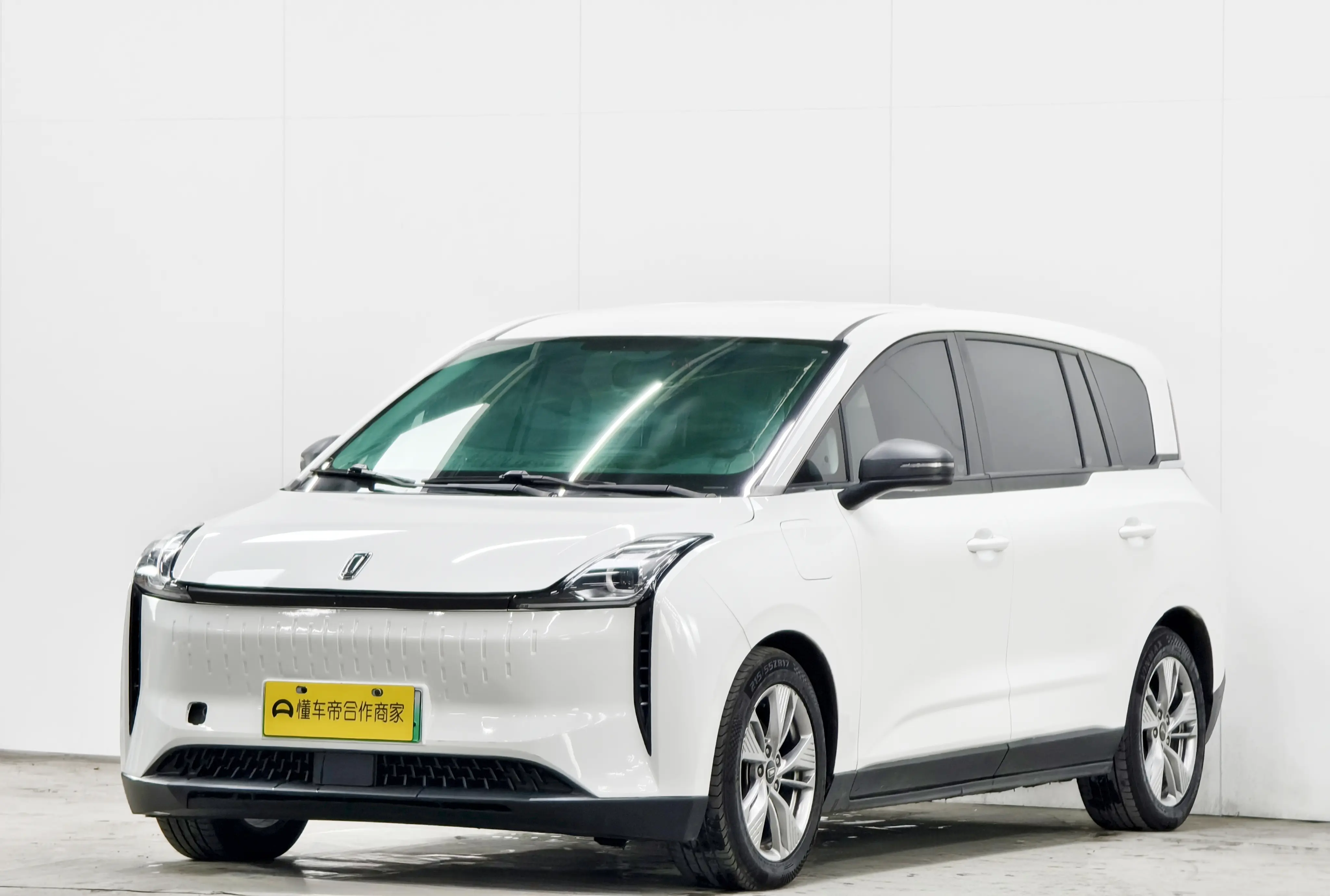 FAW Bestune NAT (Besturn NAT)  из Китая