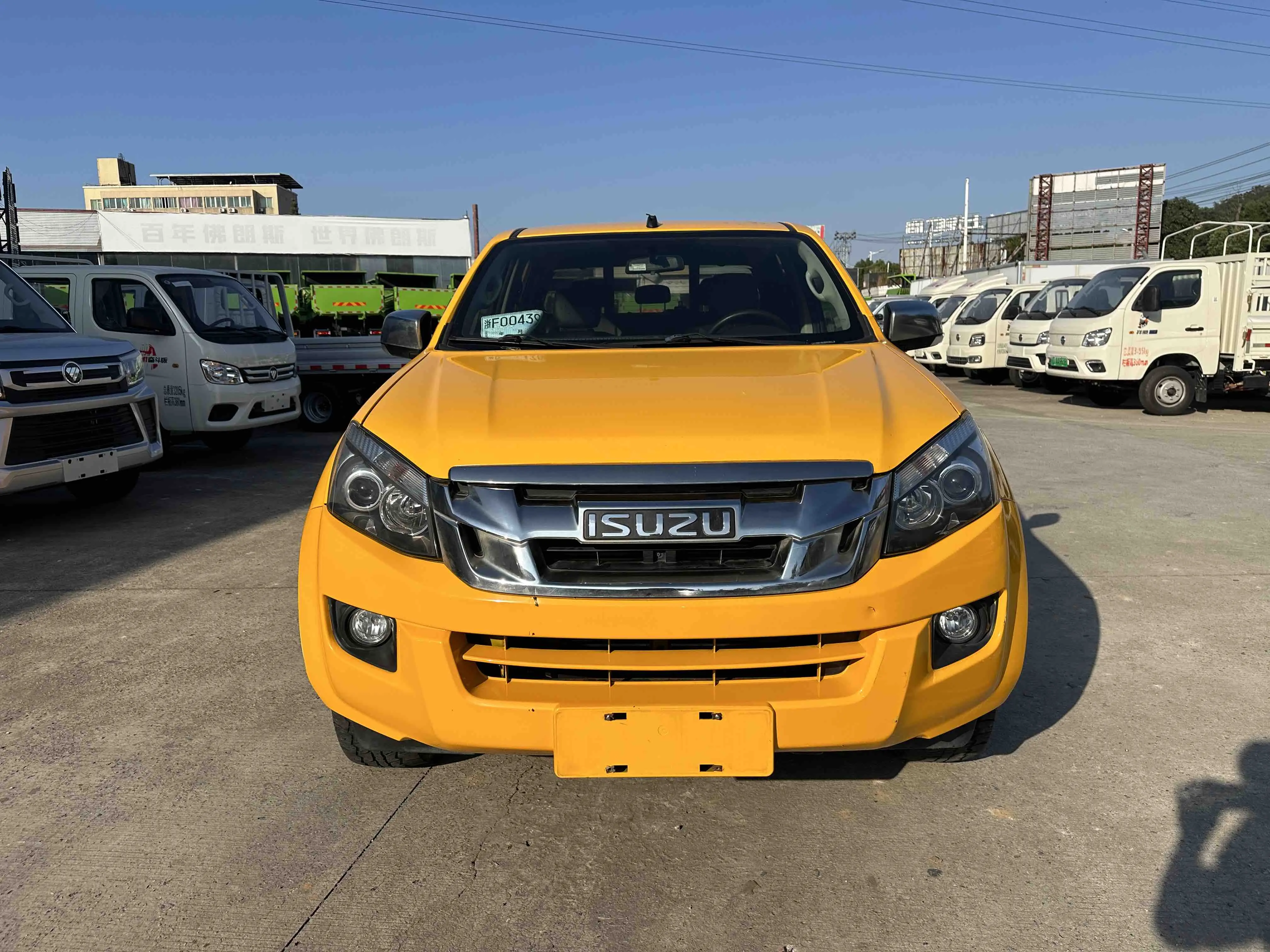 Isuzu D-MAX  из Китая