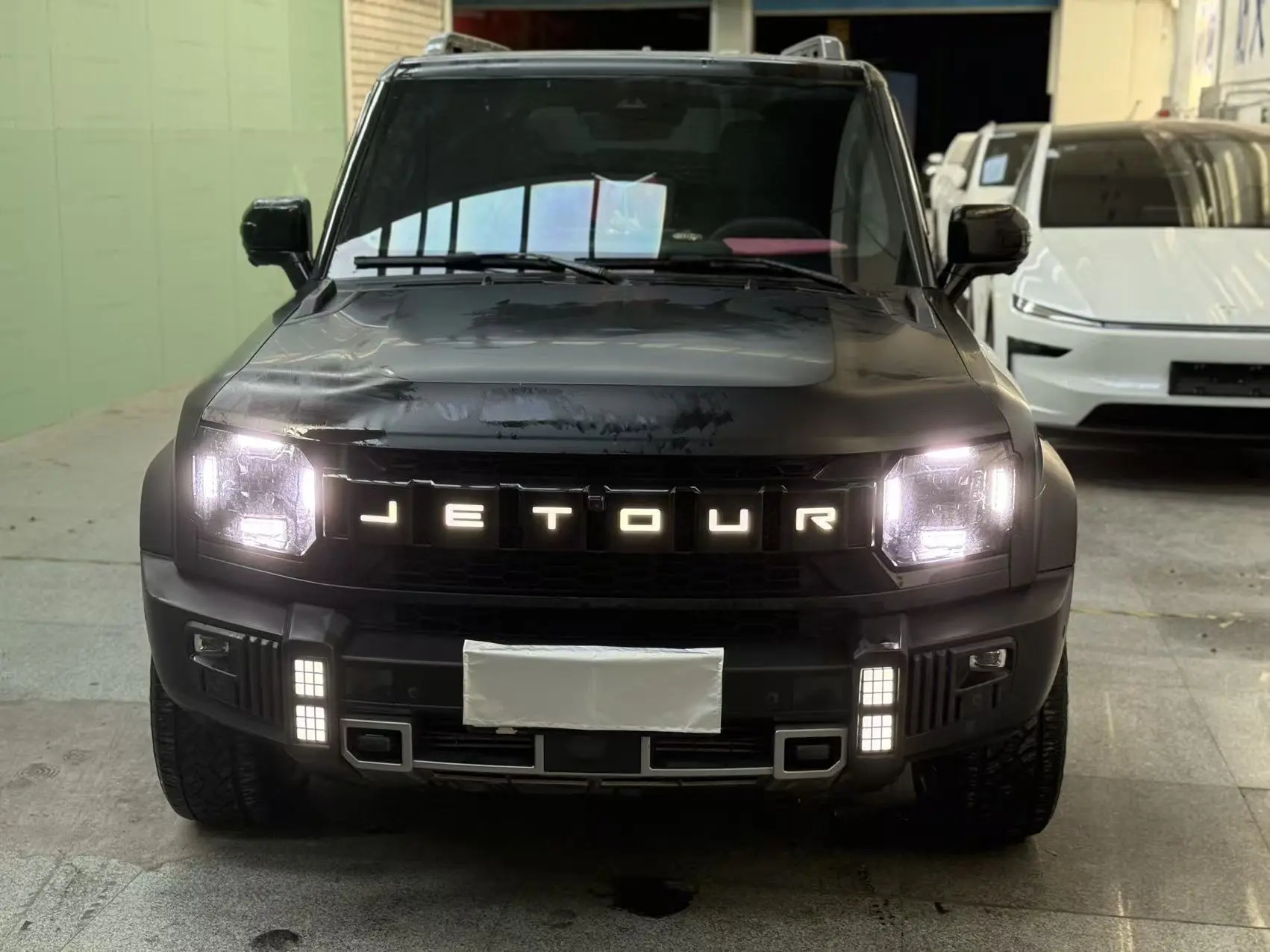 Jetour Jet Traveler  из Китая